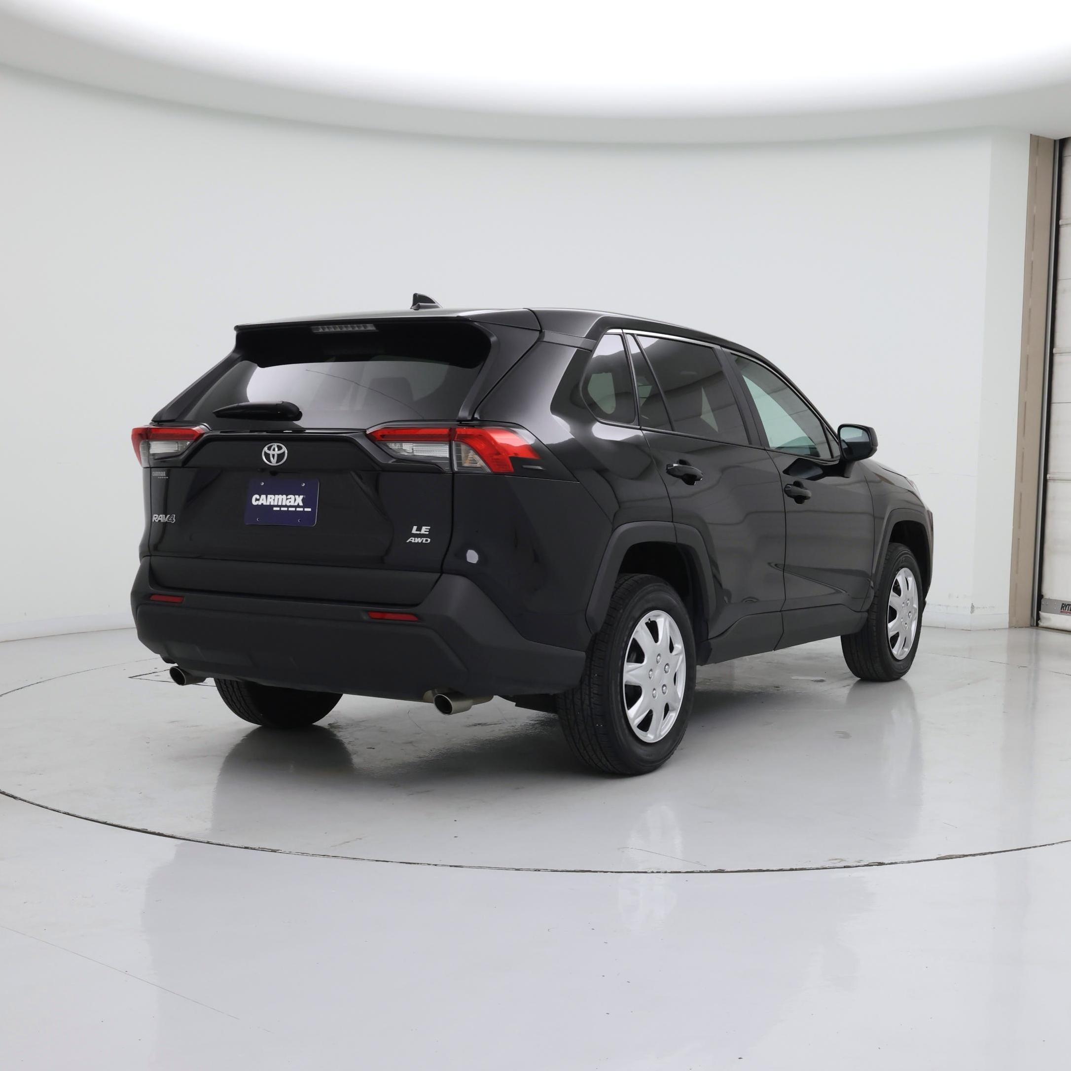 Thumbnail: 2025 Toyota RAV4 - 8