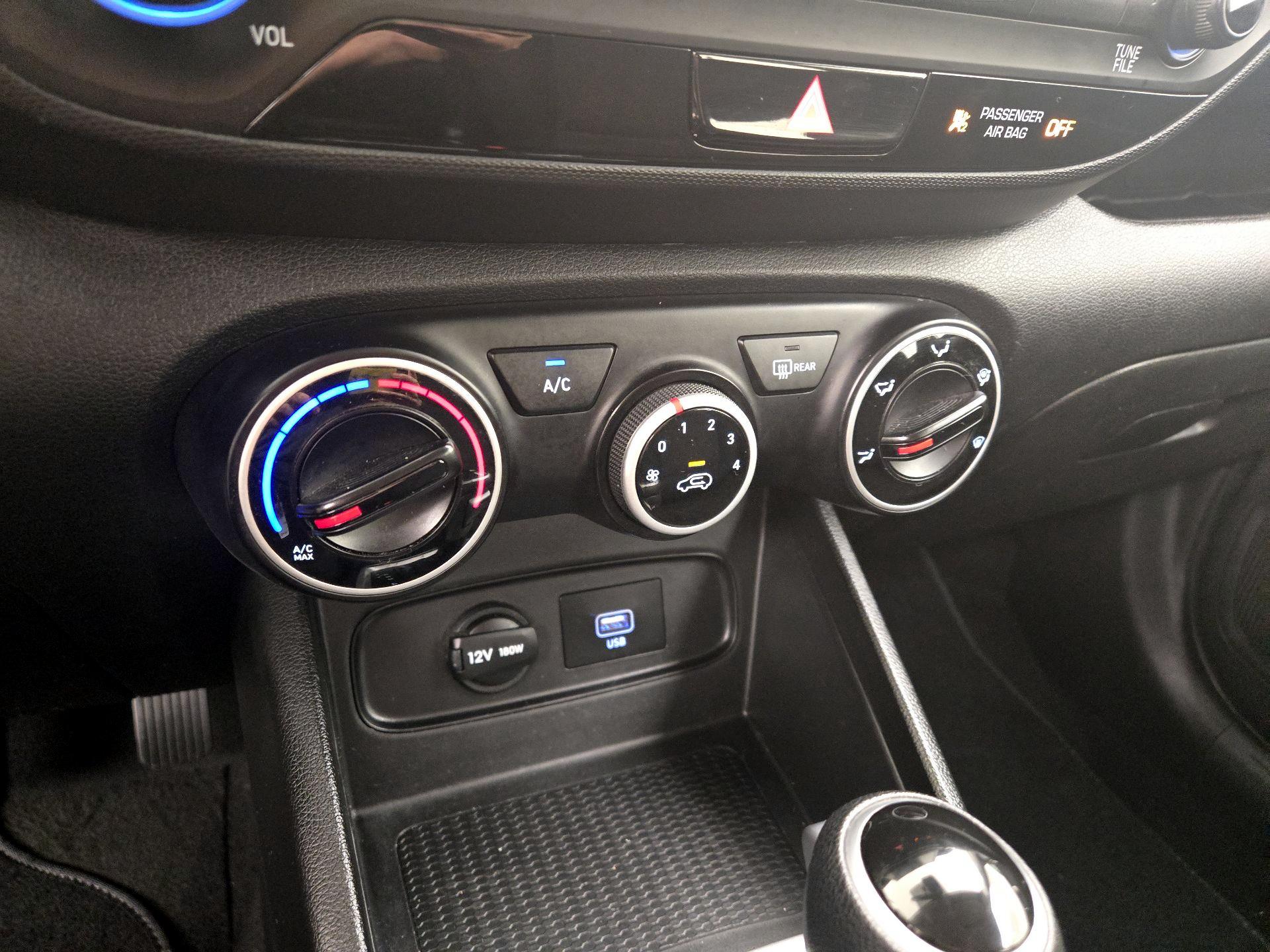 Thumbnail: 2021 Hyundai Venue - 16