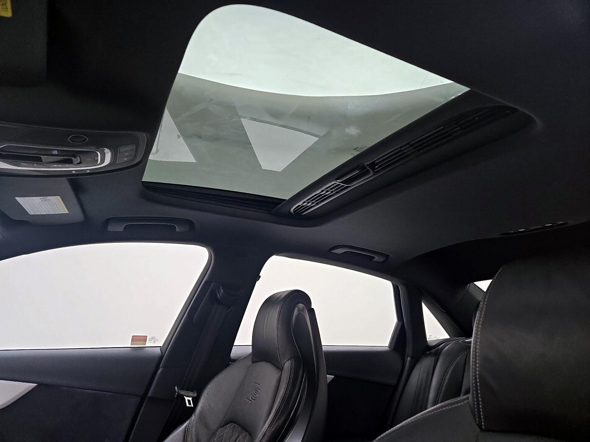 Thumbnail: 2018 Audi S4 - 19