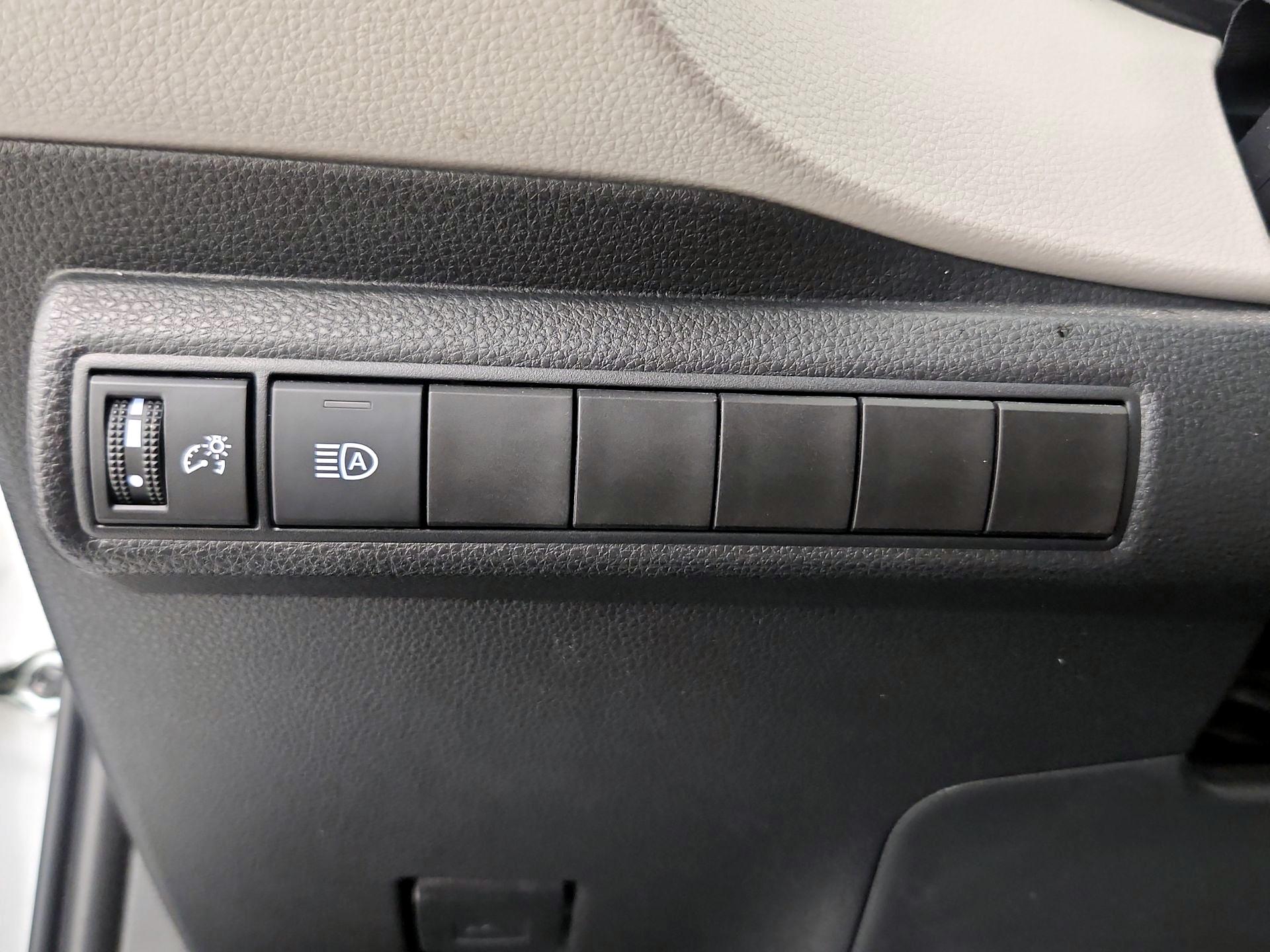 Thumbnail: 2024 Toyota Corolla - 13