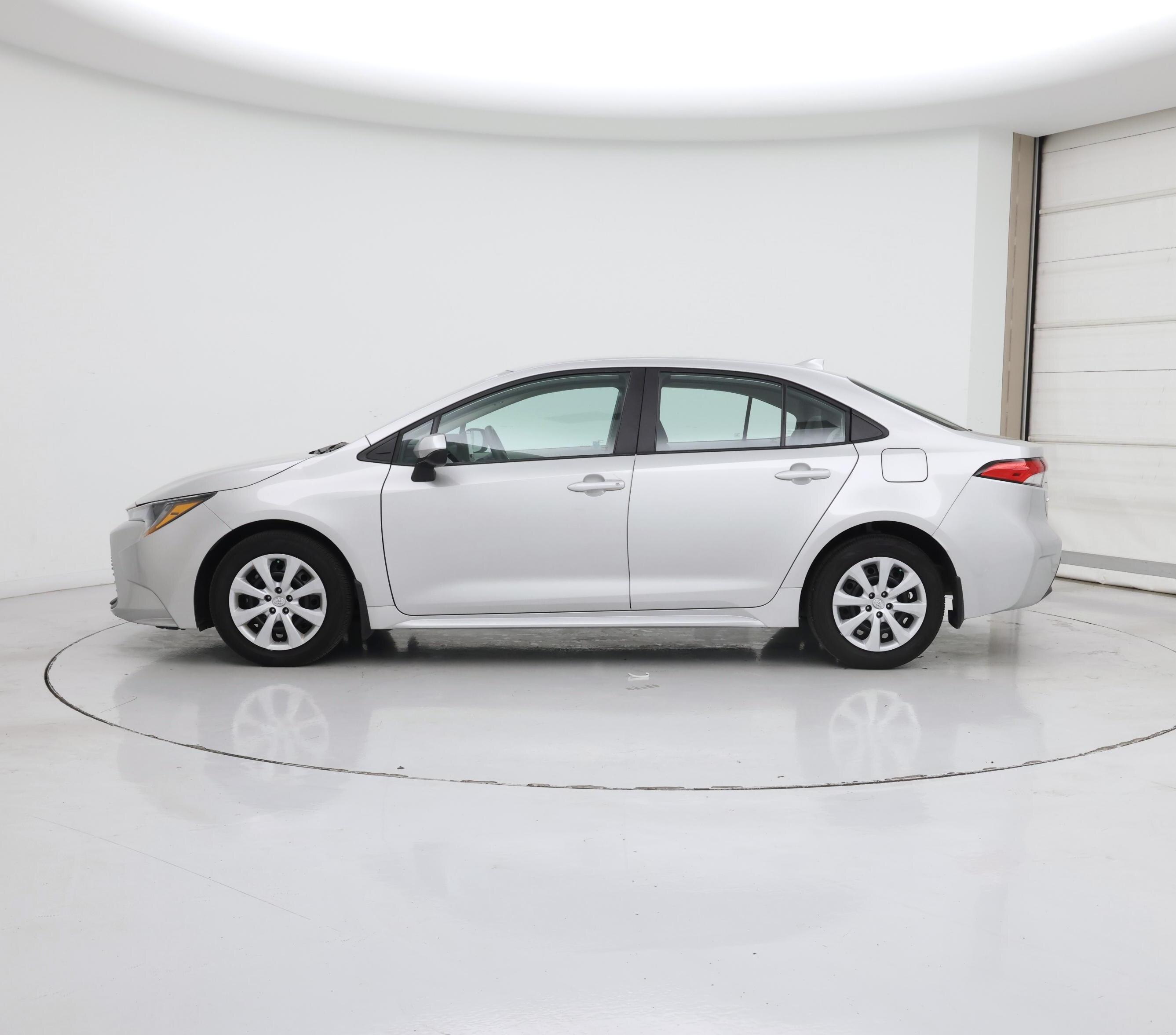 Thumbnail: 2024 Toyota Corolla - 3