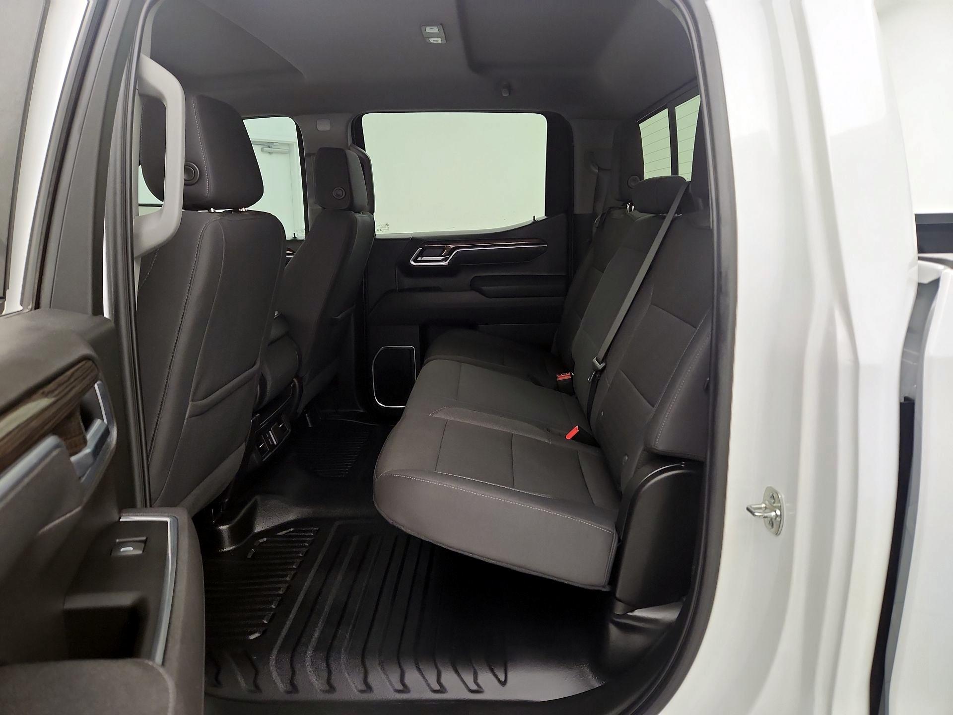 Thumbnail: 2025 Chevrolet Silverado 1500 - 19