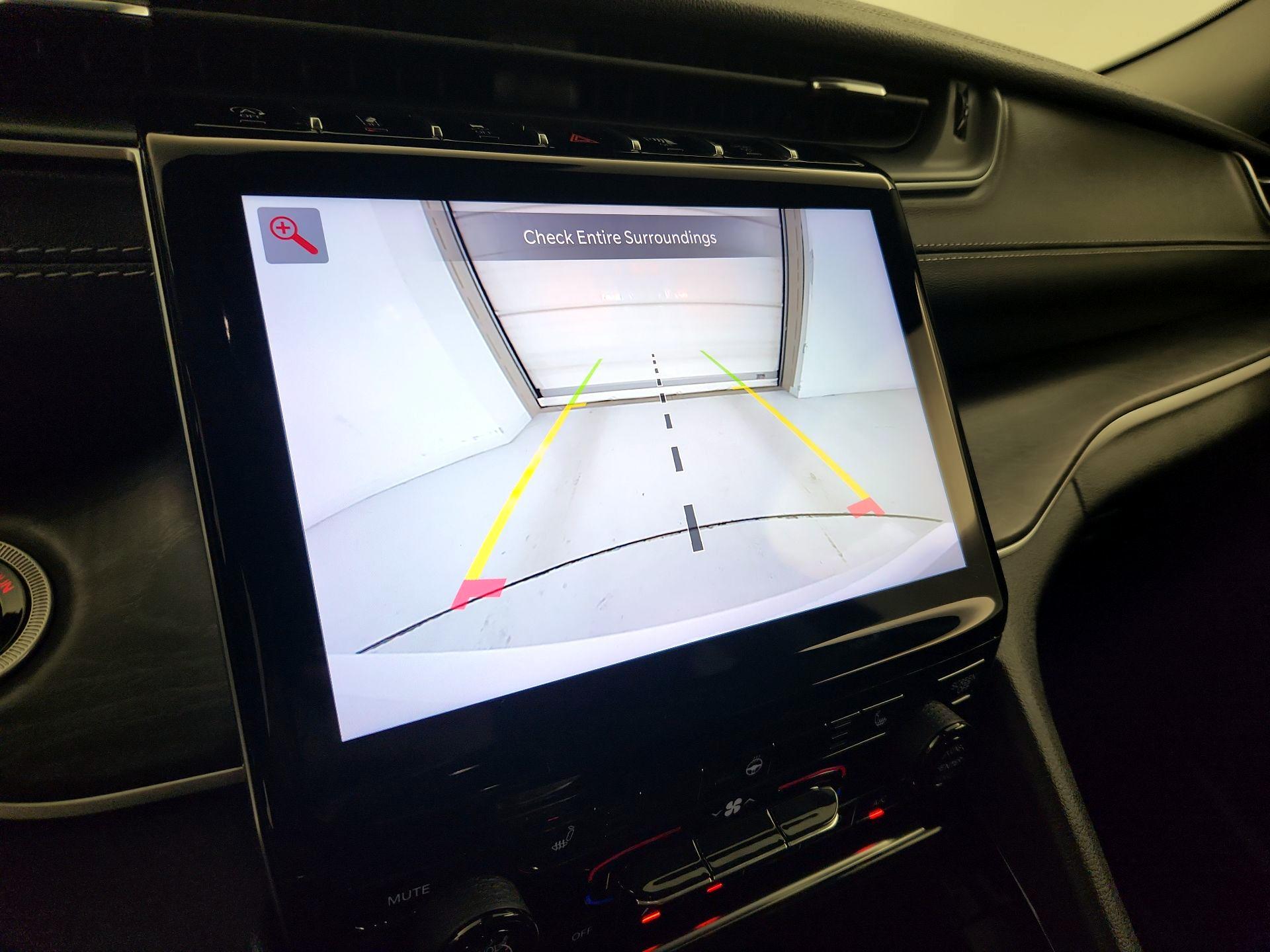 Thumbnail: 2023 Jeep Grand Cherokee - 15