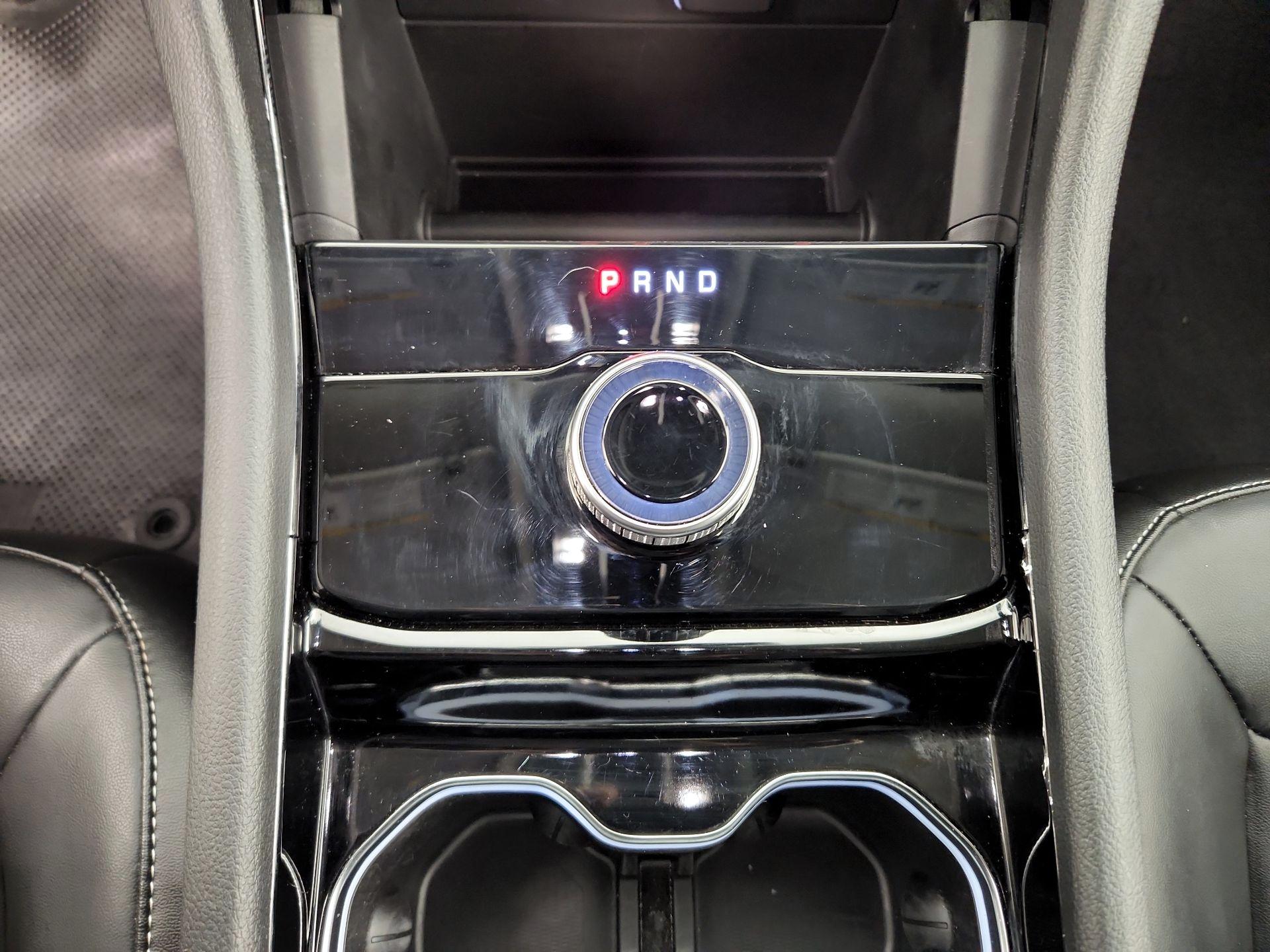 Thumbnail: 2023 Jeep Grand Cherokee - 18