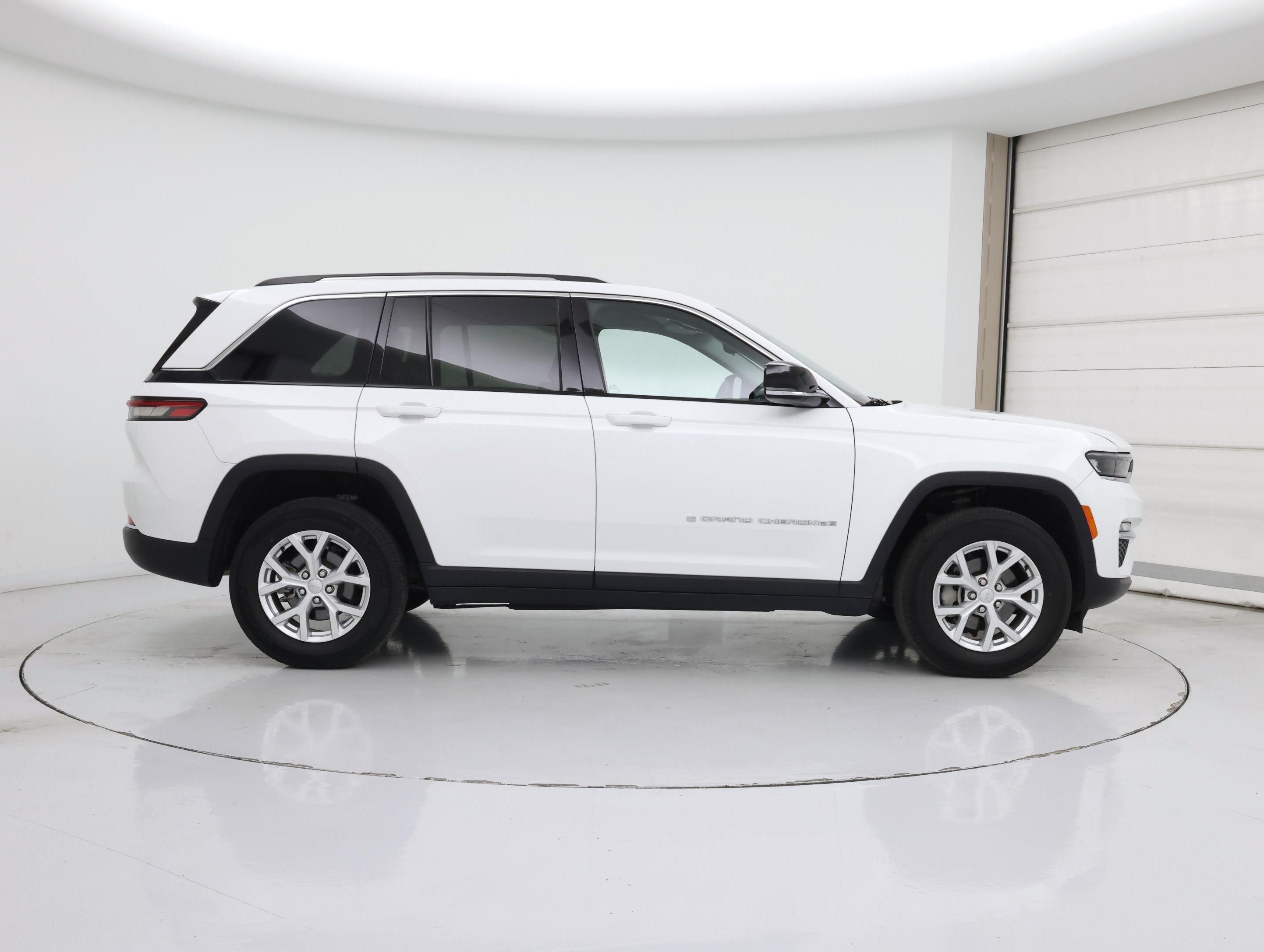 Thumbnail: 2023 Jeep Grand Cherokee - 7