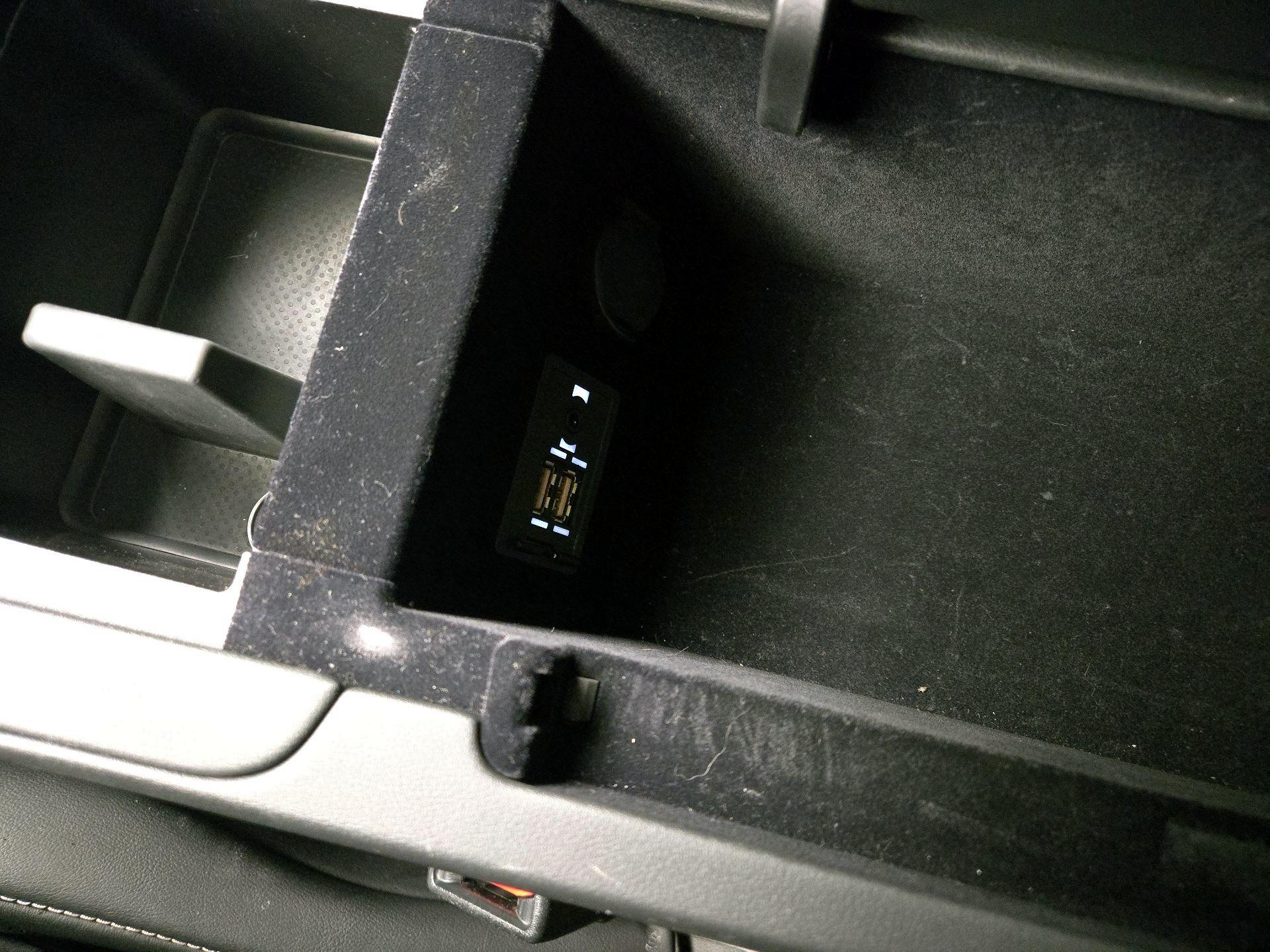 Thumbnail: 2018 Lexus LC - 19