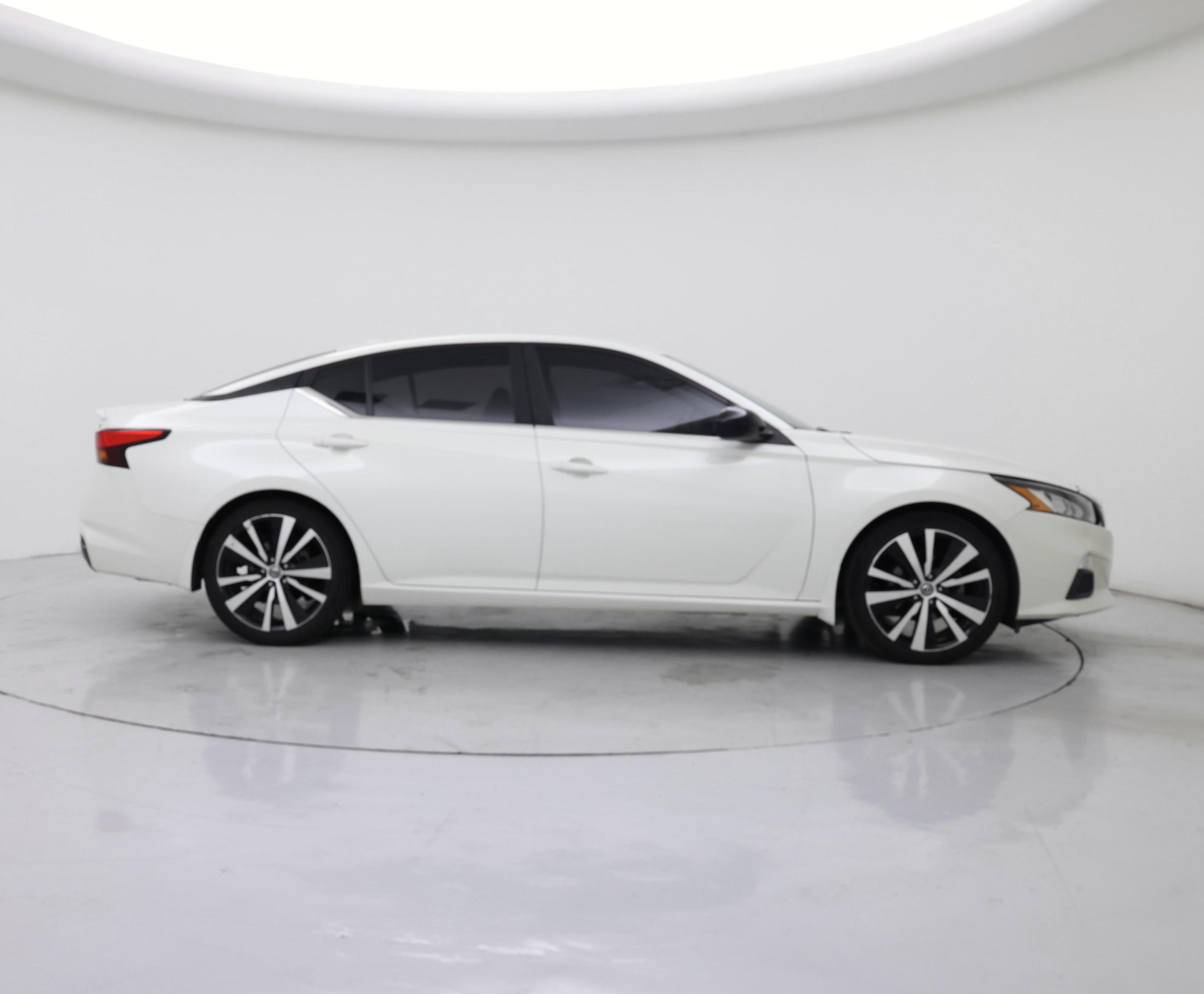 Thumbnail: 2020 Nissan Altima - 7