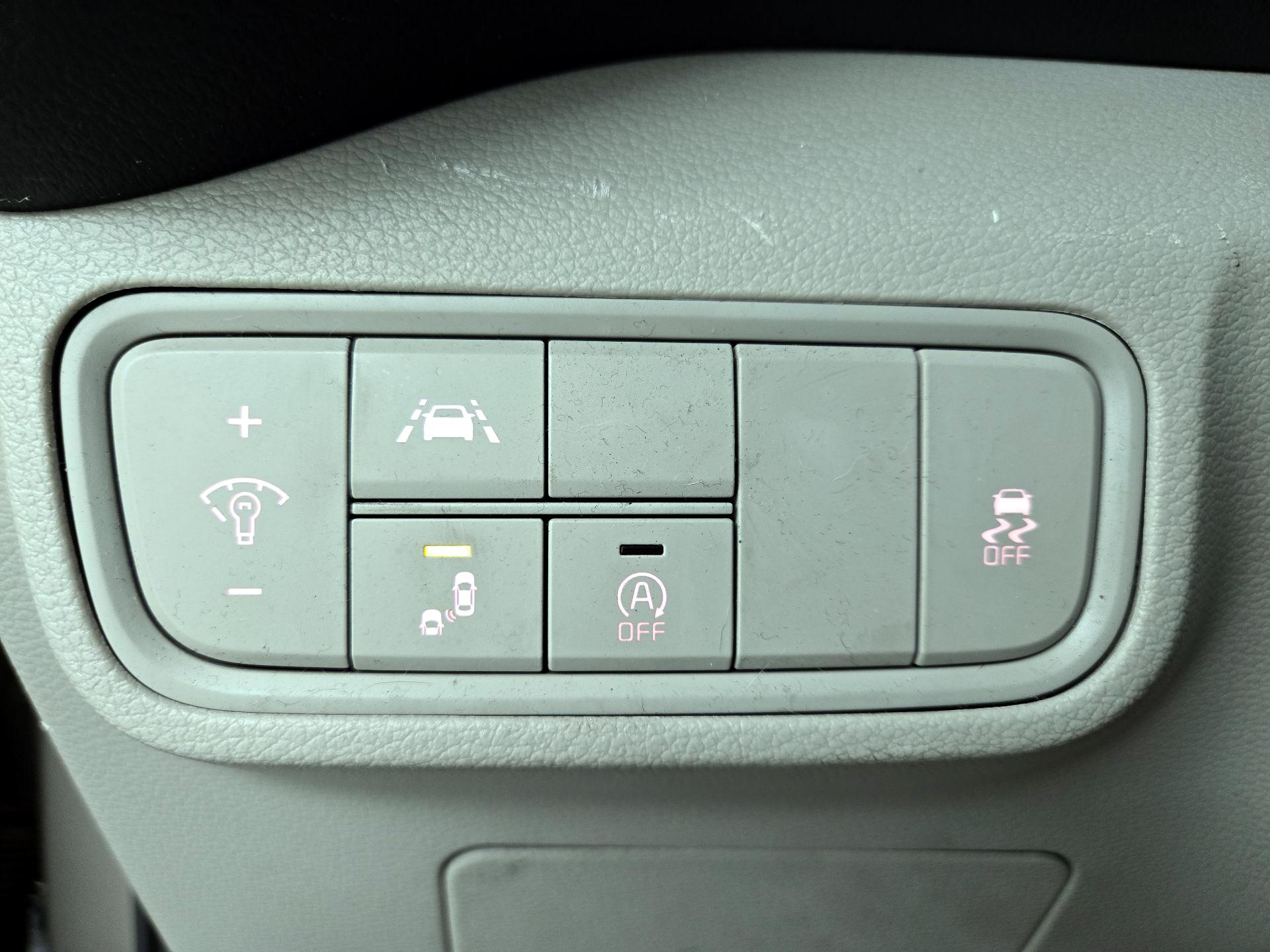 Thumbnail: 2020 Kia Soul - 13