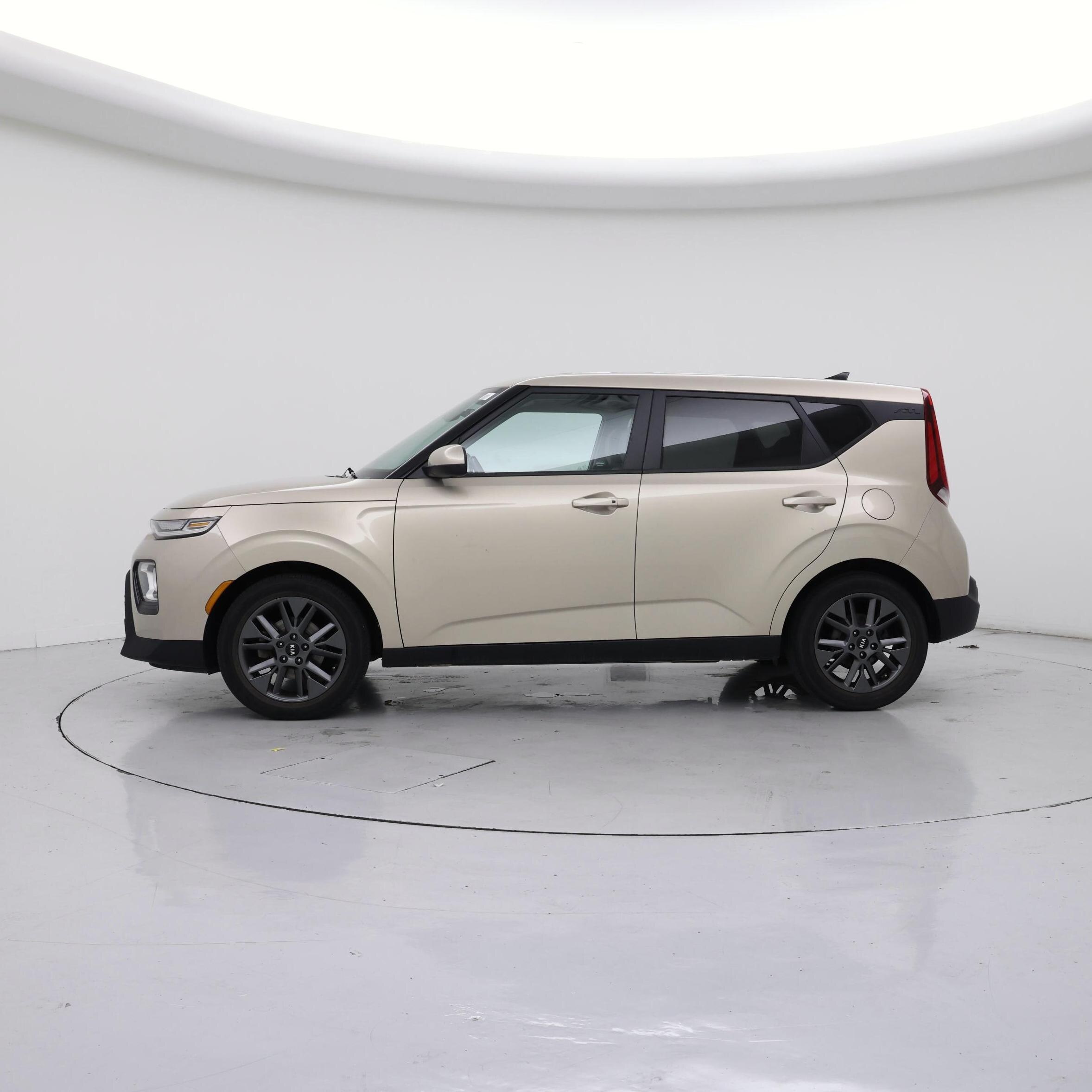Thumbnail: 2020 Kia Soul - 3