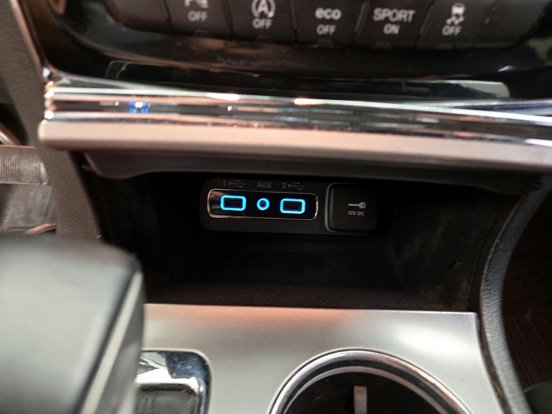 Thumbnail: 2020 Jeep Grand Cherokee - 19