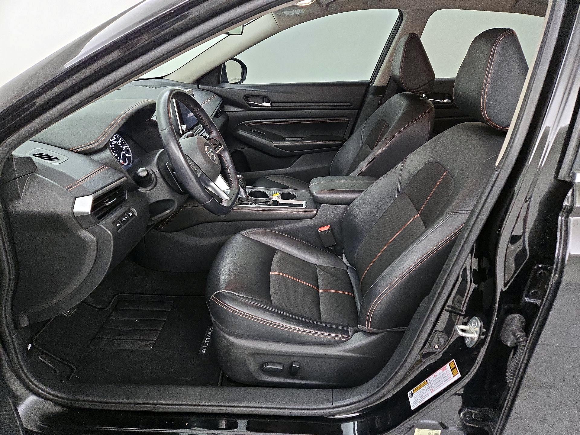 Thumbnail: 2019 Nissan Altima - 11