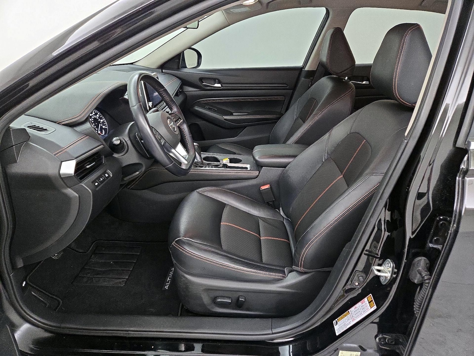 2019 Nissan Altima SR - Photo 12