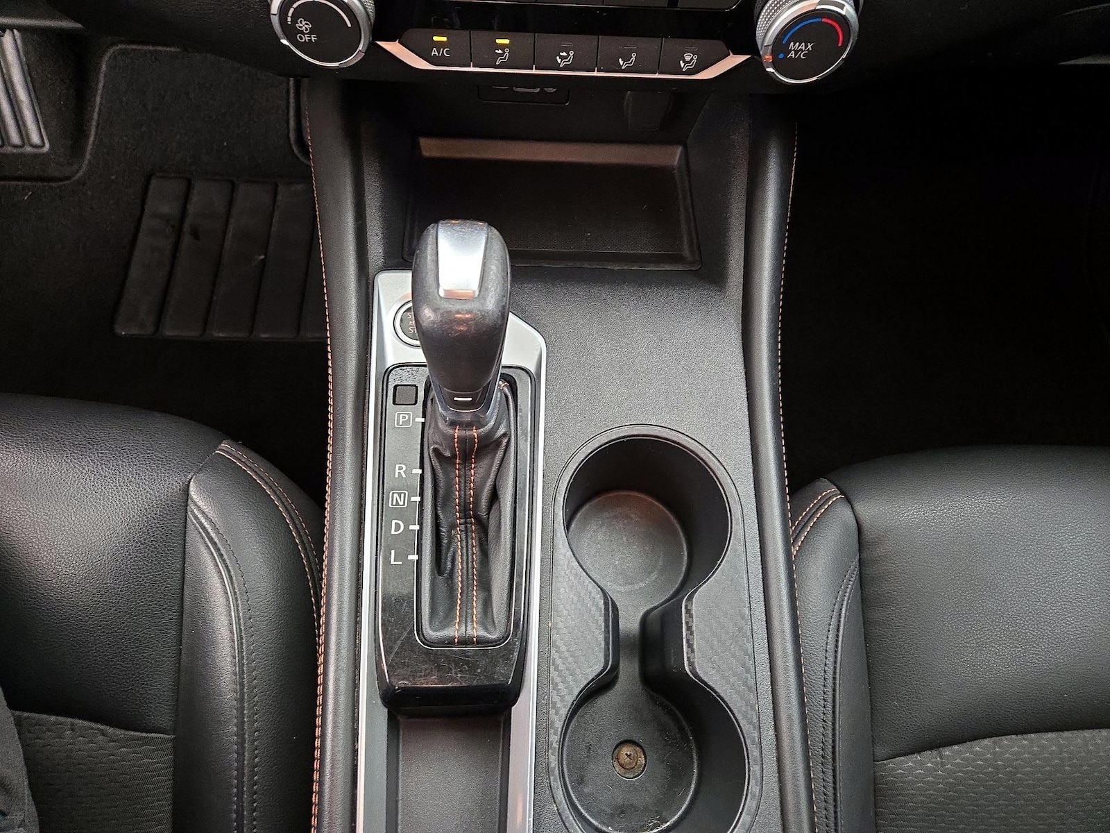 2019 Nissan Altima SR - Photo 18