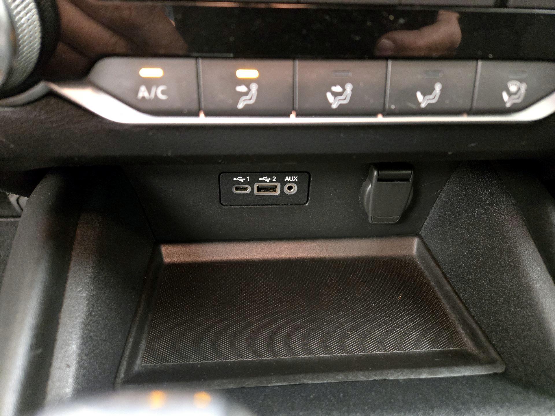 Thumbnail: 2019 Nissan Altima - 18