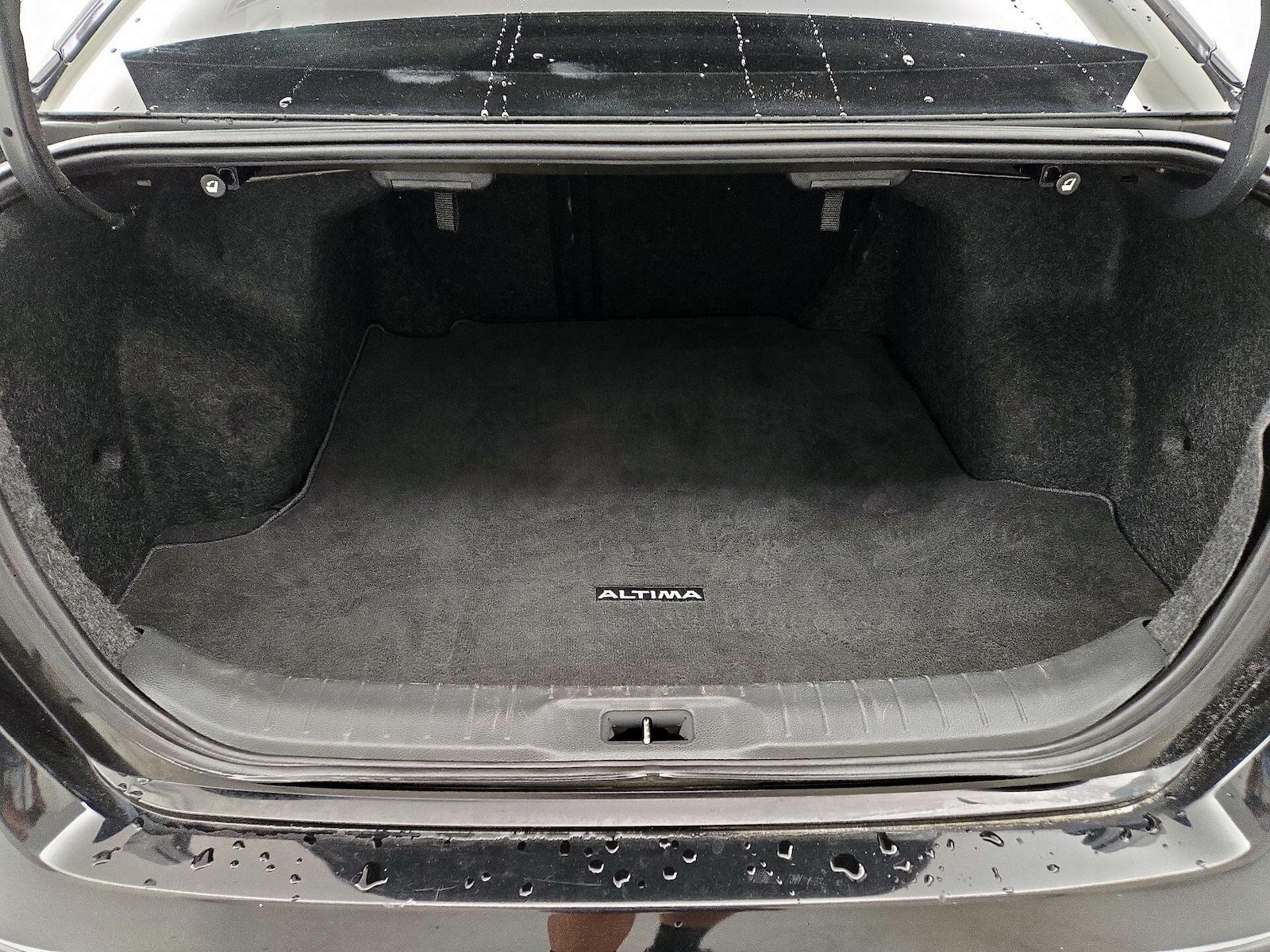 2019 Nissan Altima SR - Photo 21