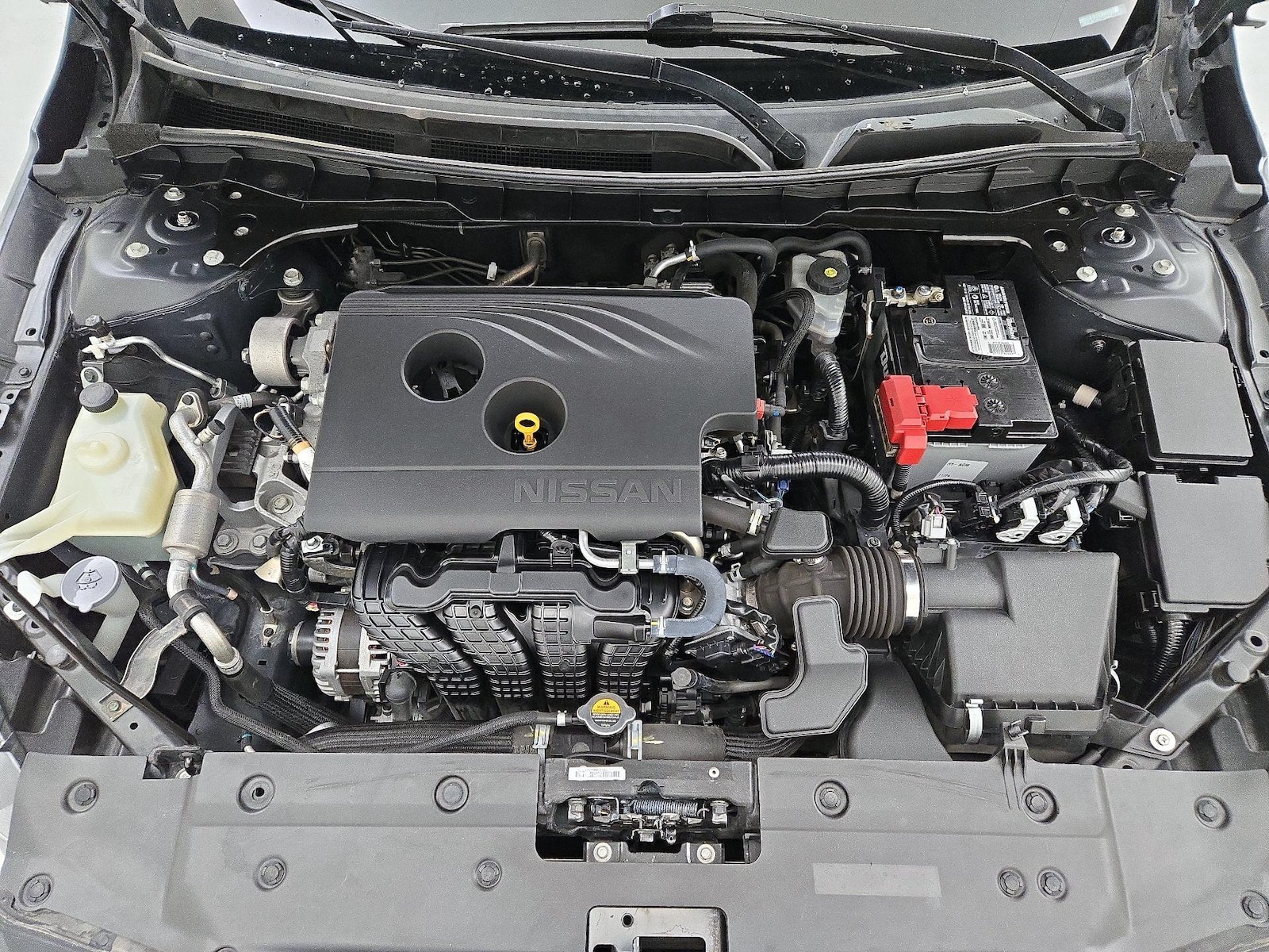 2019 Nissan Altima SR - Photo 22