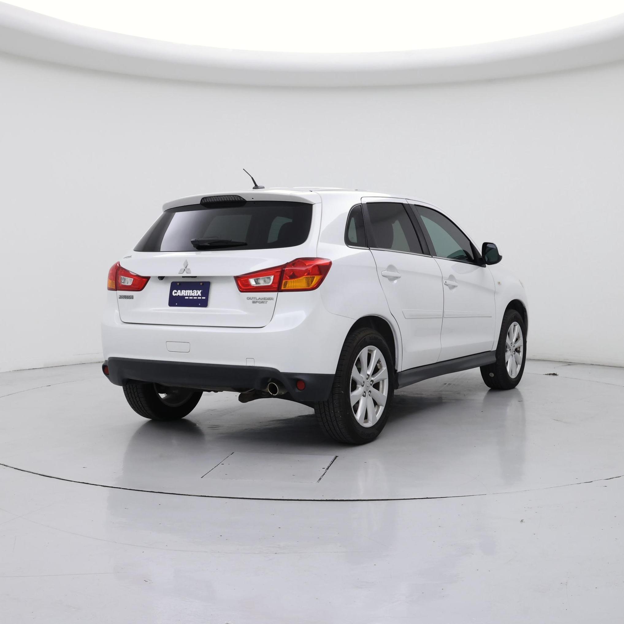 Thumbnail: 2015 Mitsubishi Outlander Sport - 8