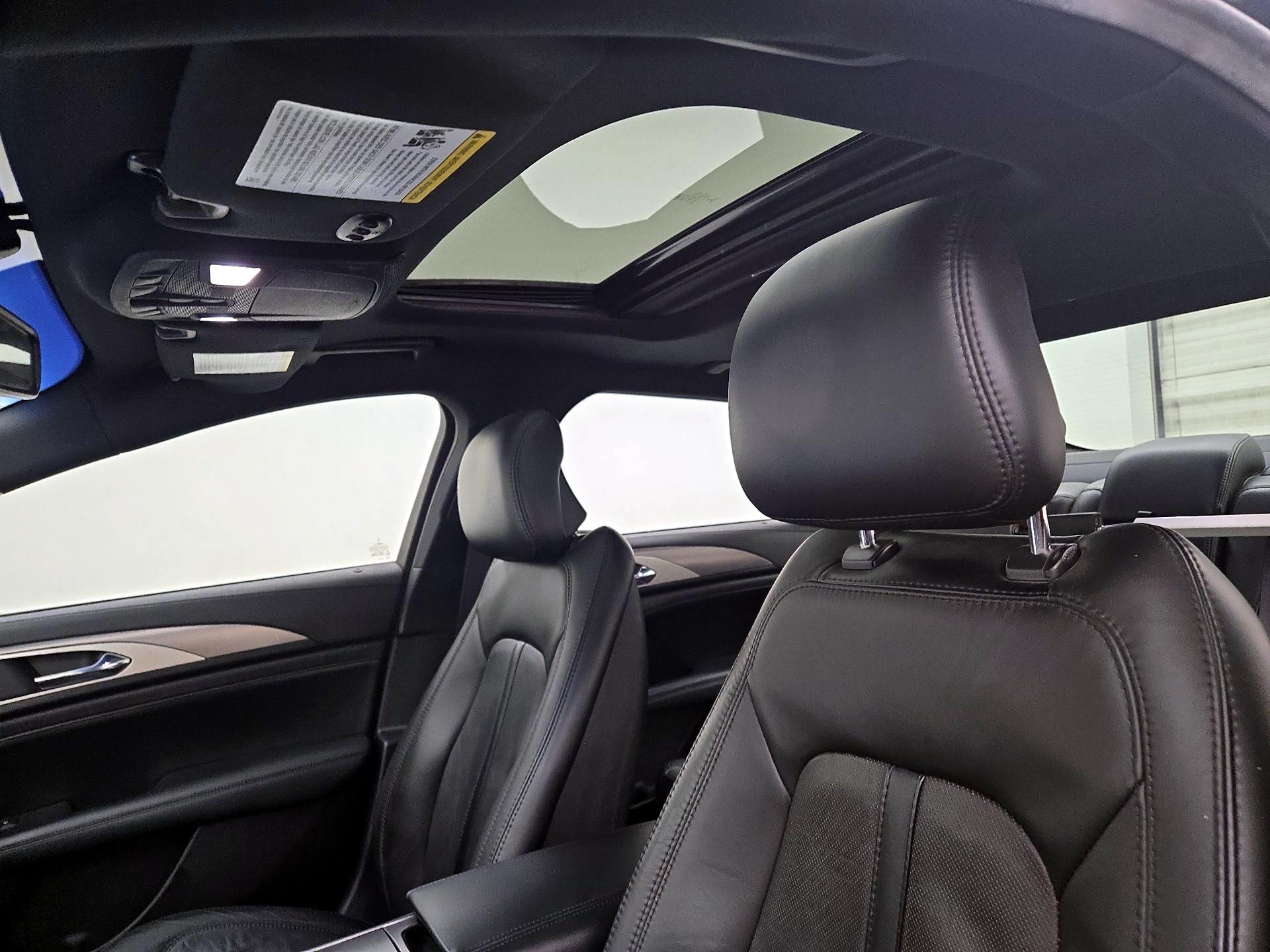 Thumbnail: 2017 Lincoln MKZ - 20