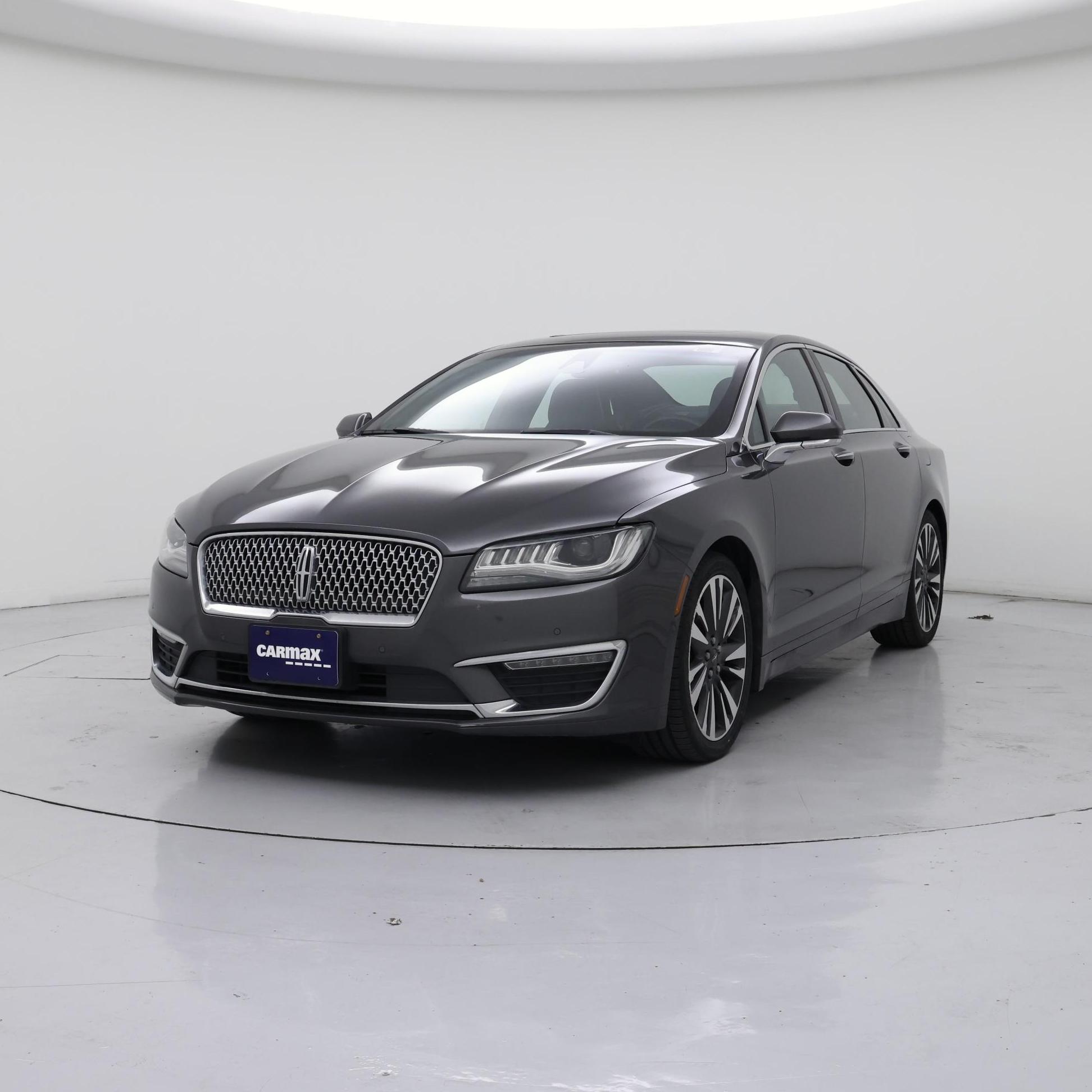 Thumbnail: 2017 Lincoln MKZ - 4