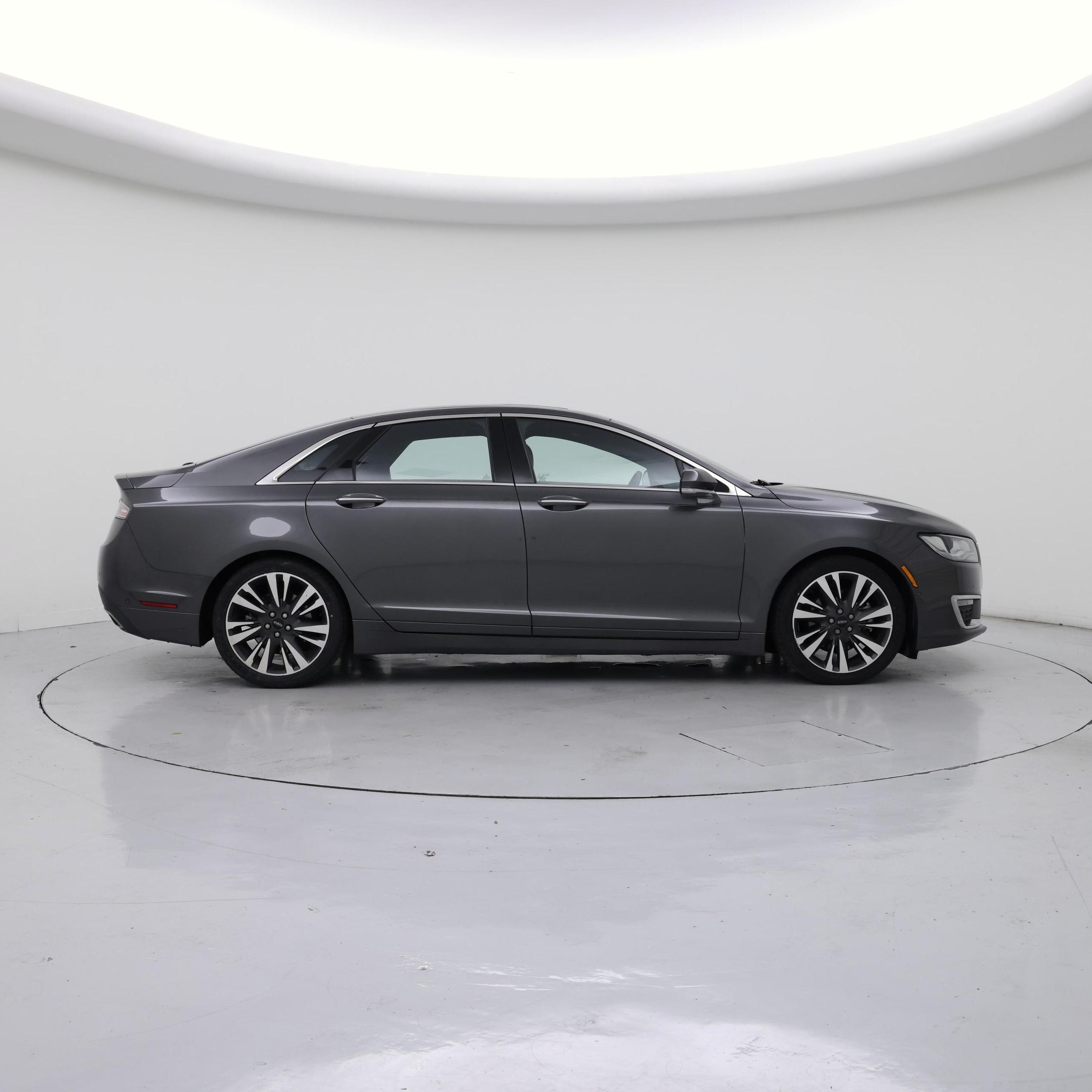 Thumbnail: 2017 Lincoln MKZ - 7