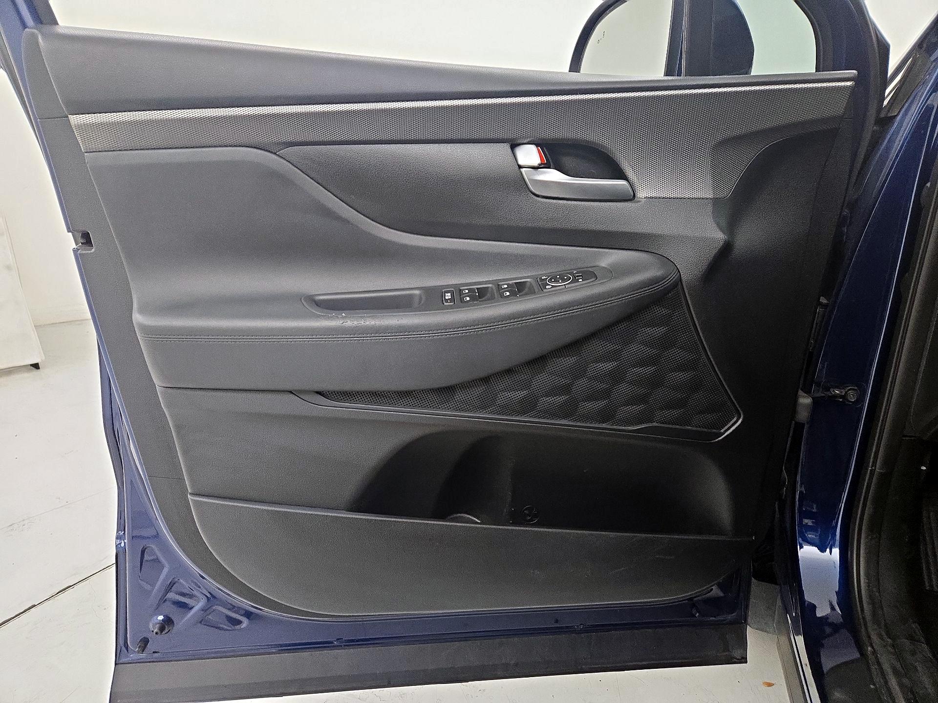 Thumbnail: 2019 Hyundai Santa Fe - 12