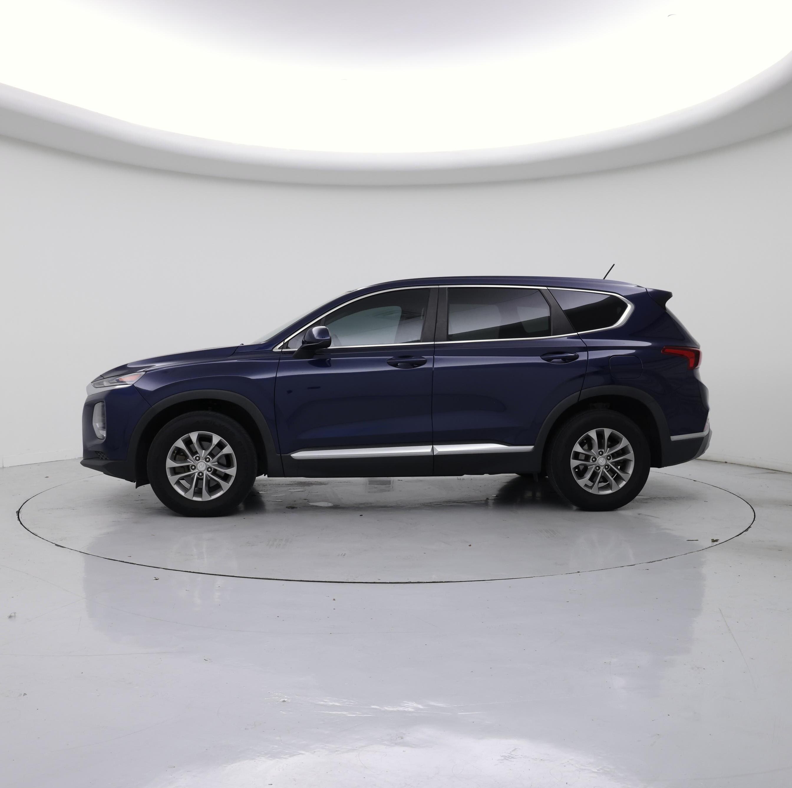 Thumbnail: 2019 Hyundai Santa Fe - 3