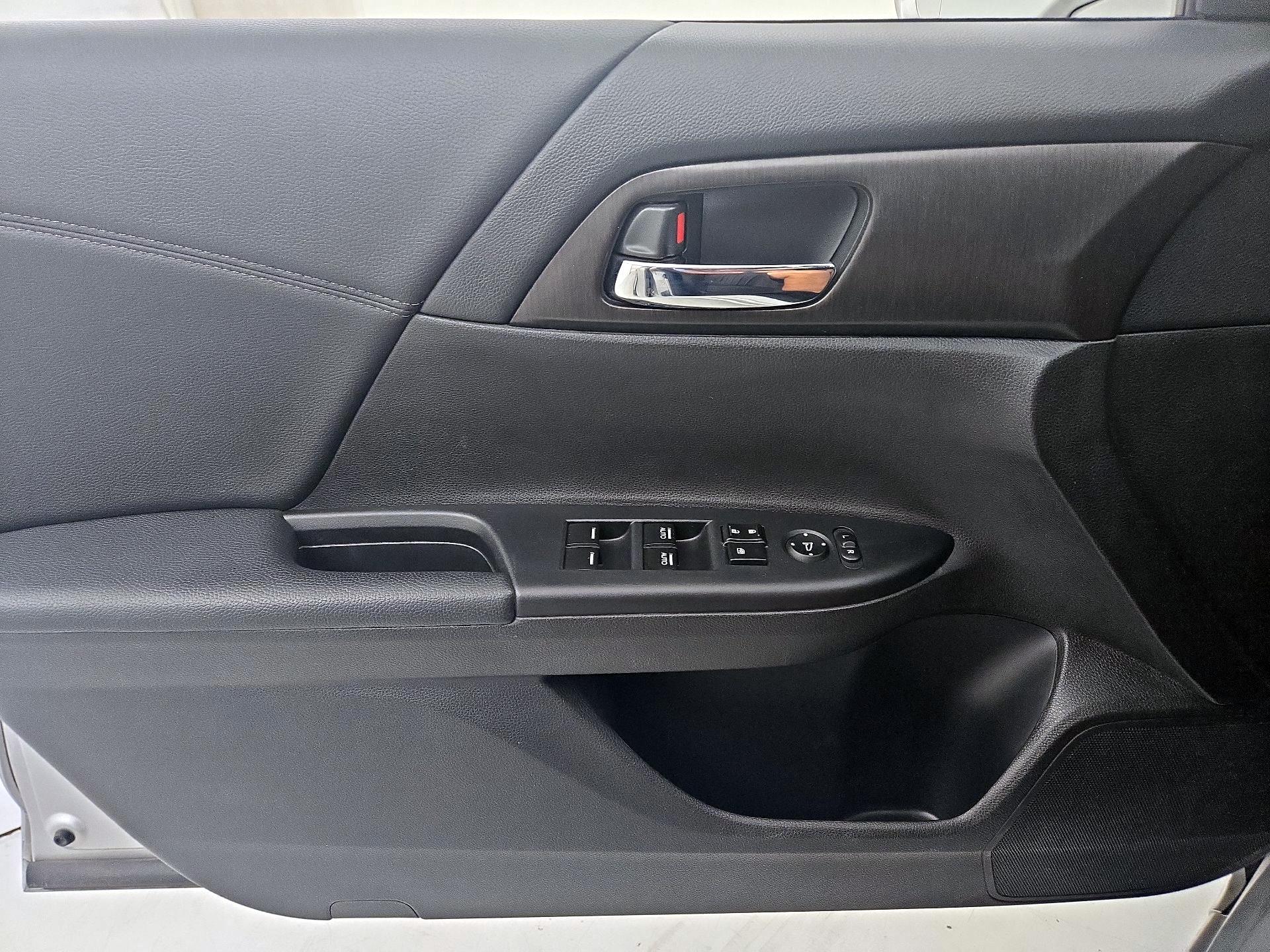 Thumbnail: 2014 Honda Accord - 12