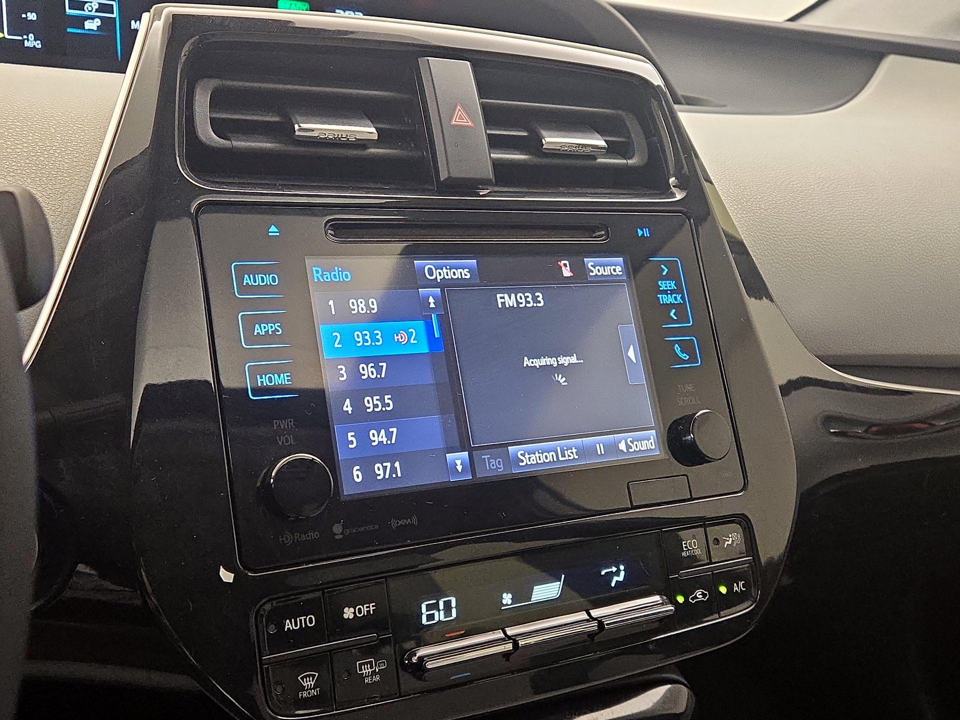 Thumbnail: 2017 Toyota Prius - 15