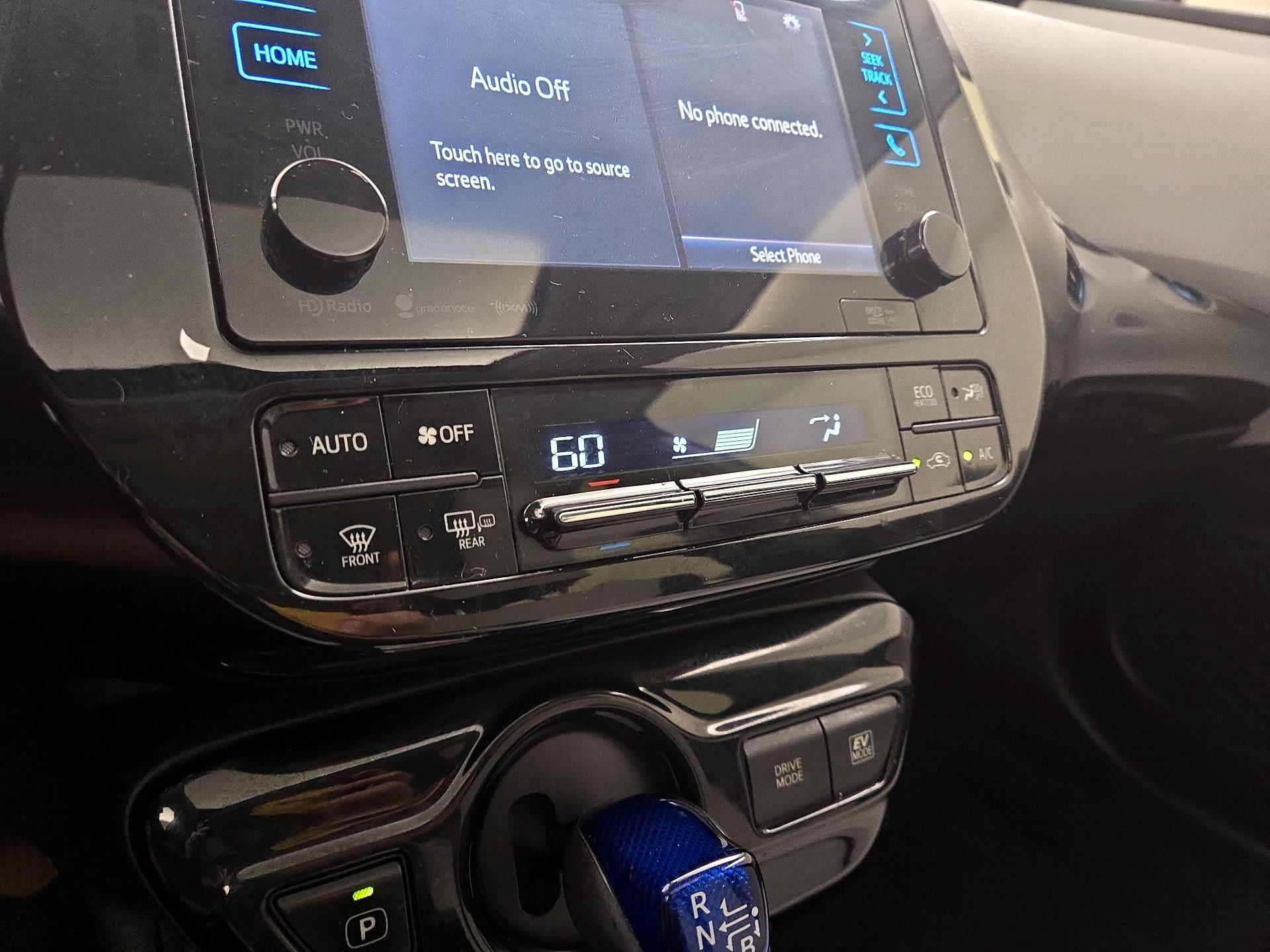 Thumbnail: 2017 Toyota Prius - 16