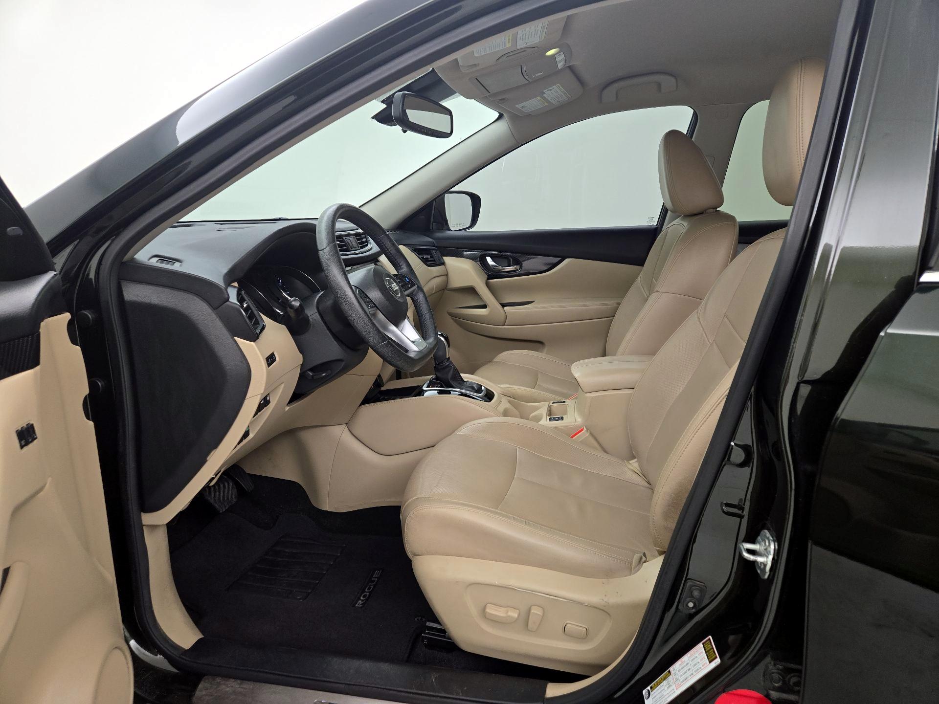 Thumbnail: 2019 Nissan Rogue - 11