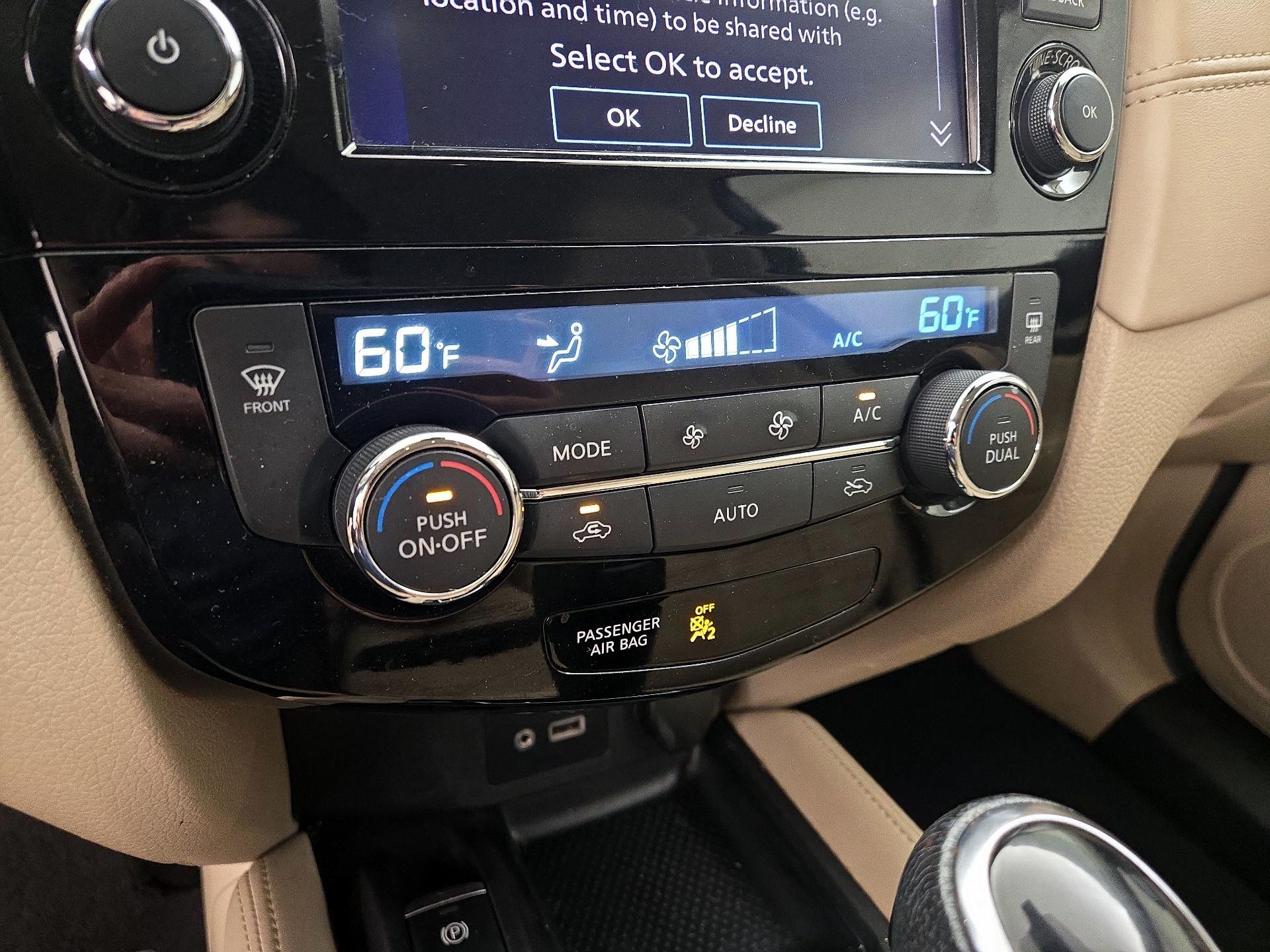 Thumbnail: 2019 Nissan Rogue - 17