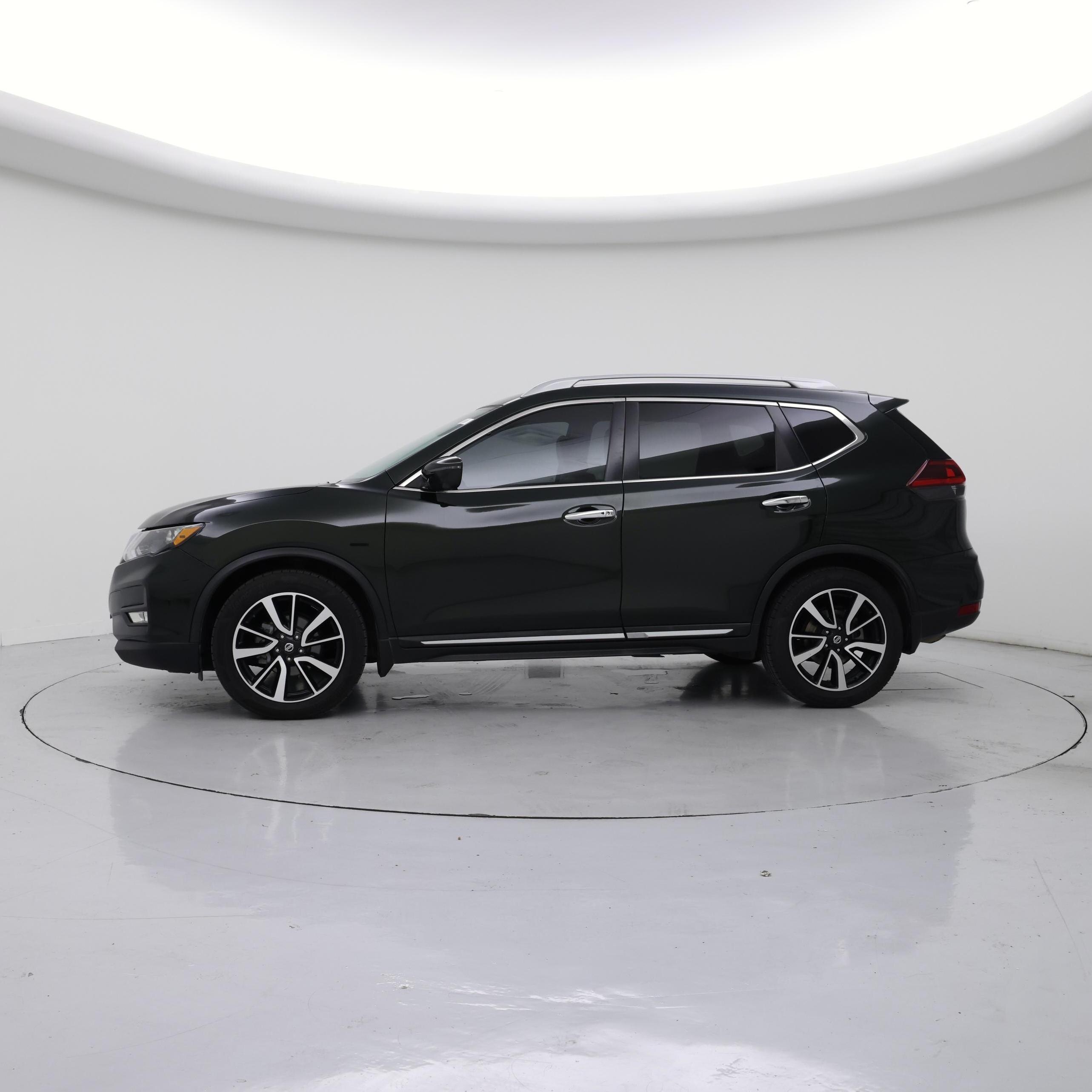 Thumbnail: 2019 Nissan Rogue - 3