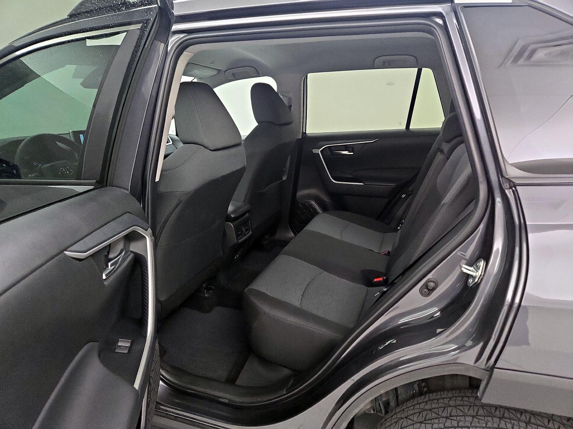 Thumbnail: 2025 Toyota RAV4 - 19