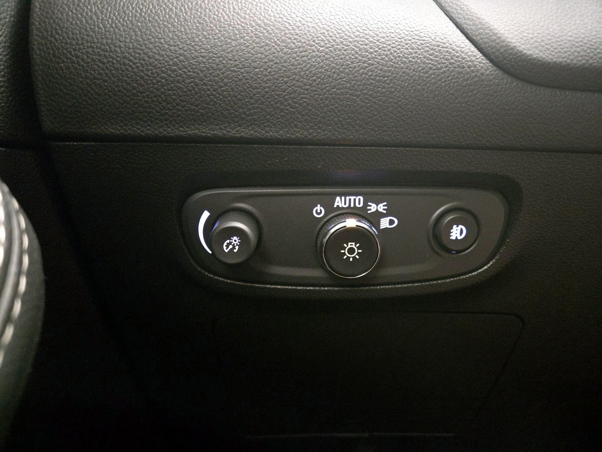 Thumbnail: 2023 Buick Encore GX - 13