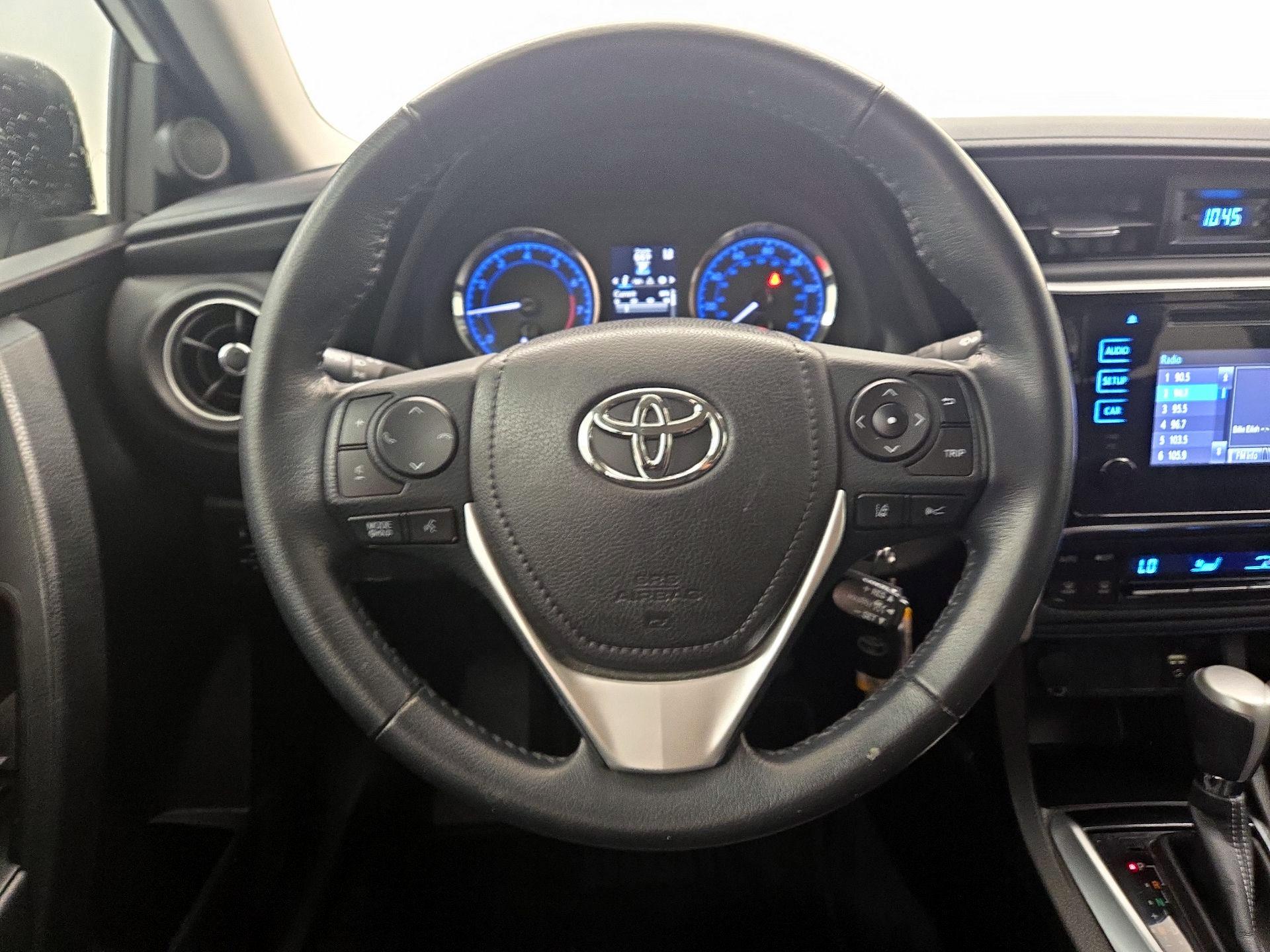 Thumbnail: 2017 Toyota Corolla - 10