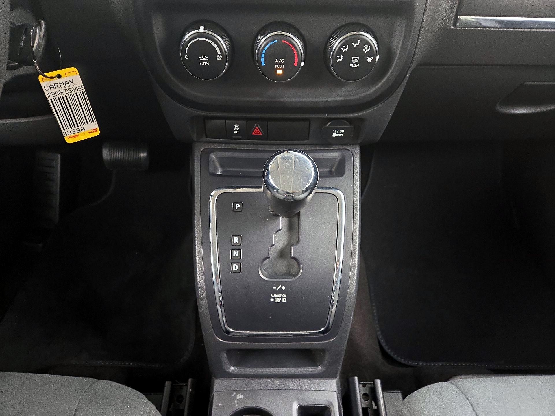 Thumbnail: 2015 Jeep Patriot - 15