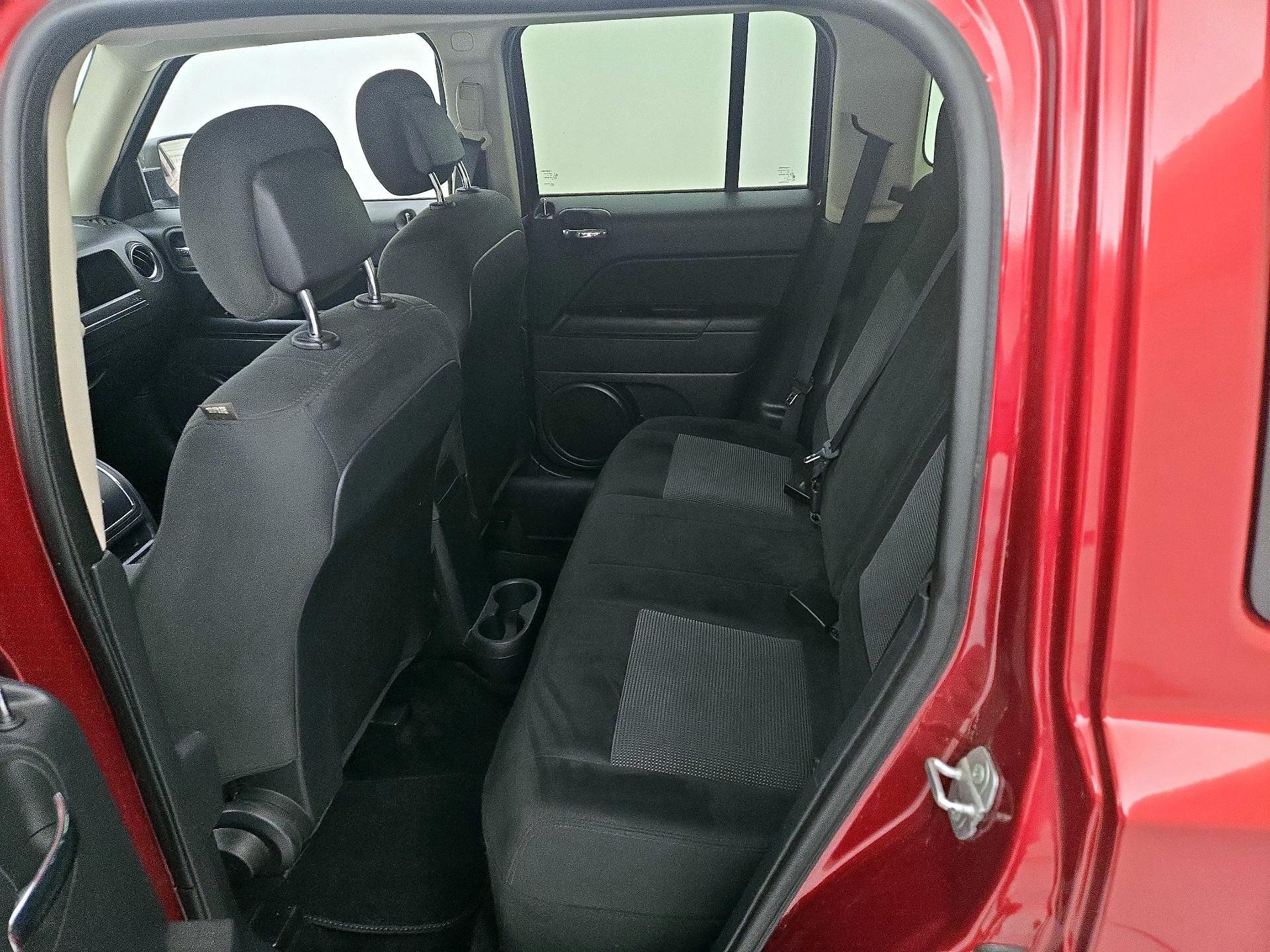 Thumbnail: 2015 Jeep Patriot - 17