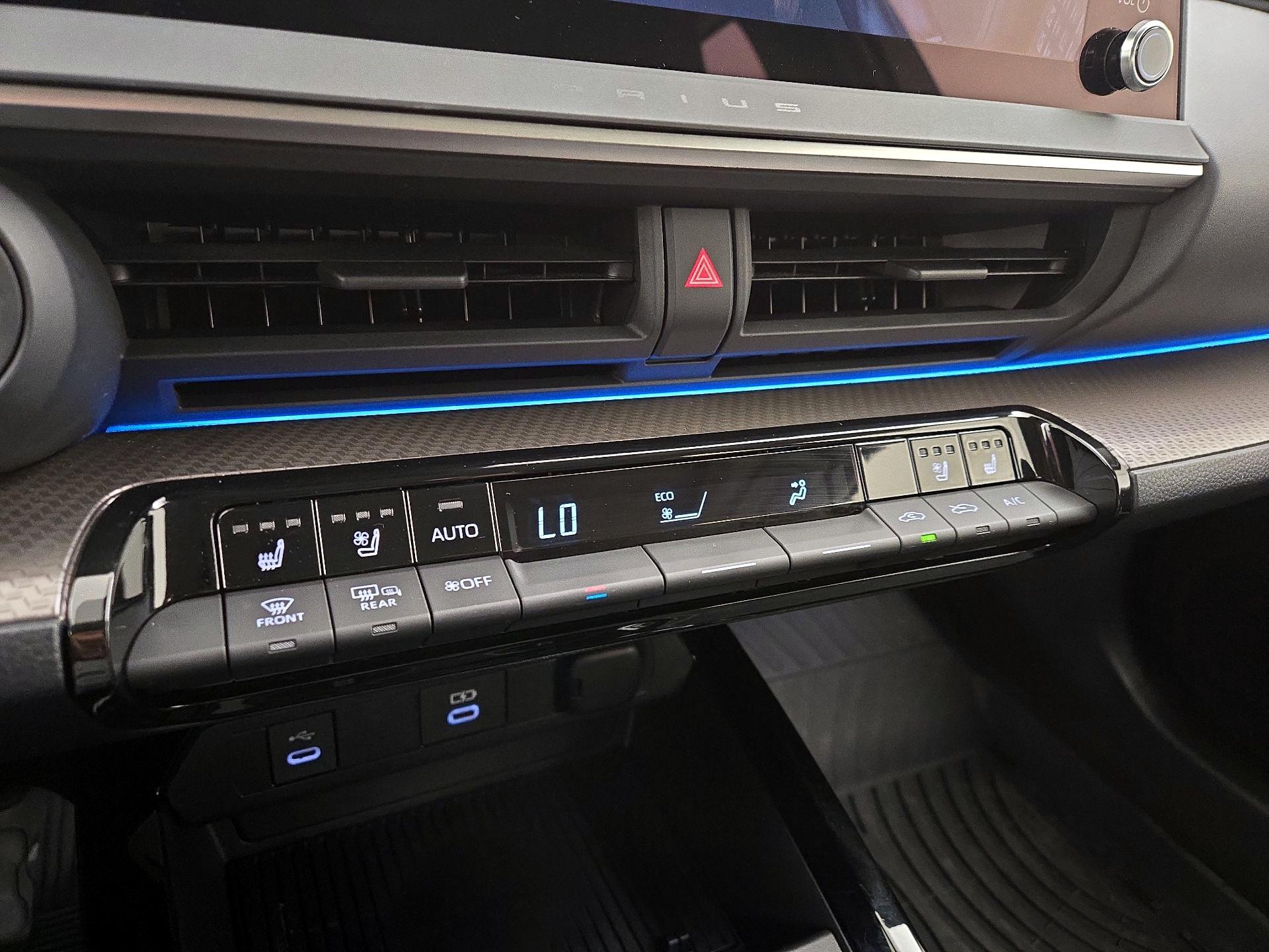 Thumbnail: 2024 Toyota Prius - 16