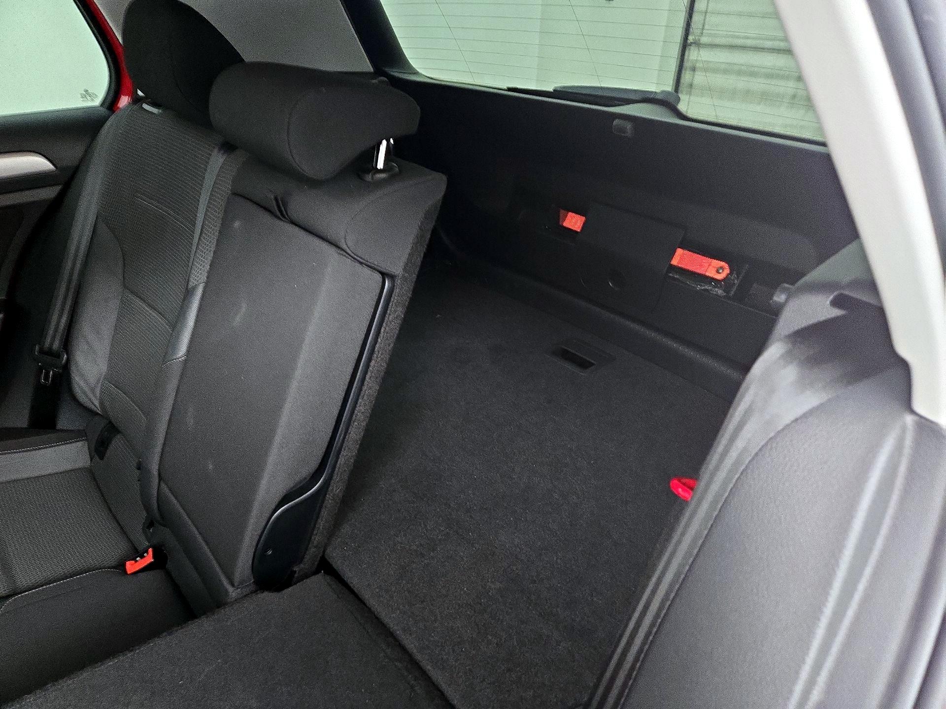 Thumbnail: 2017 Volkswagen Golf - 20