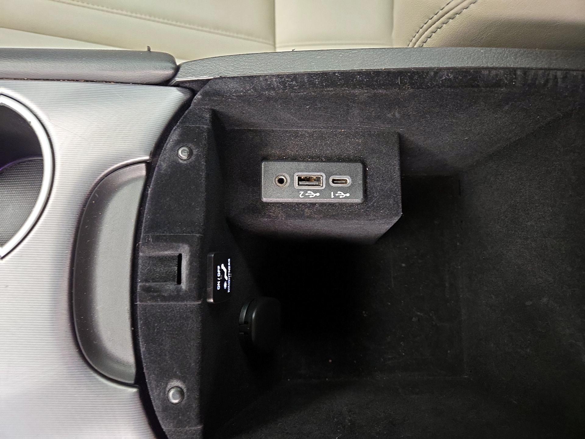 Thumbnail: 2020 INFINITI Q60 - 18