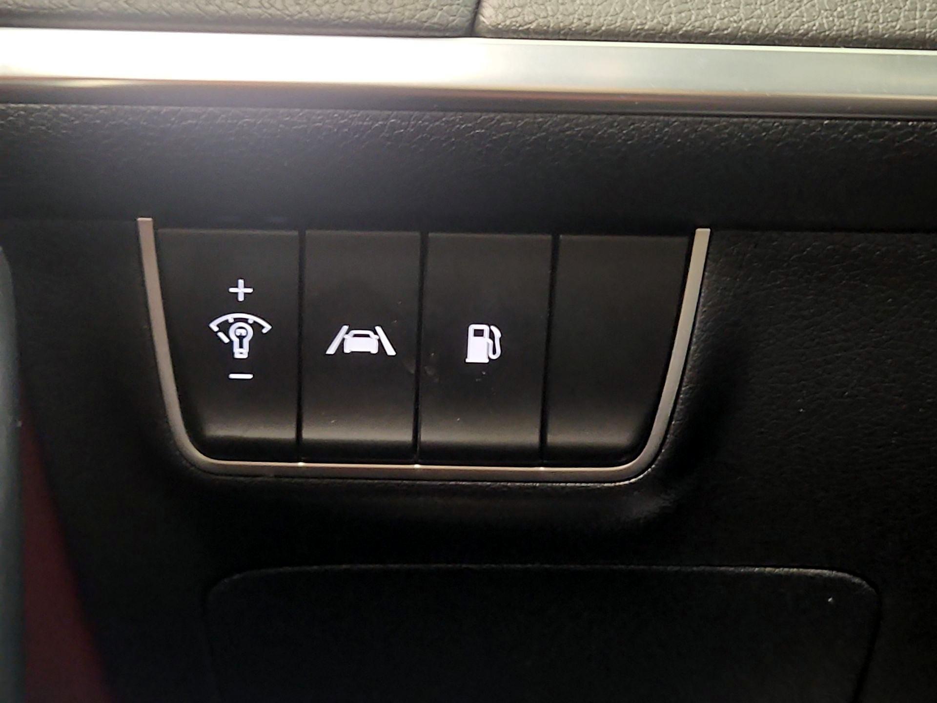 Thumbnail: 2022 Kia Stinger - 13