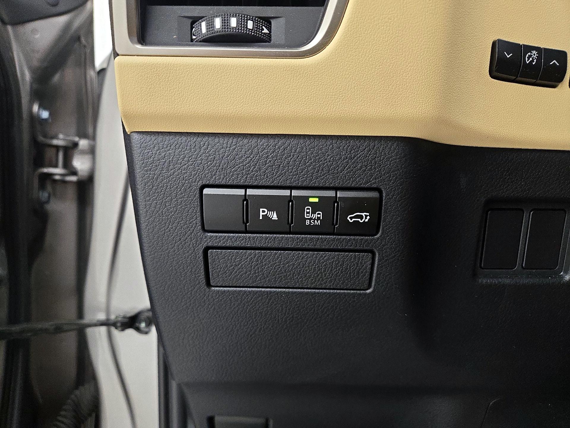 Thumbnail: 2017 Lexus NX - 13