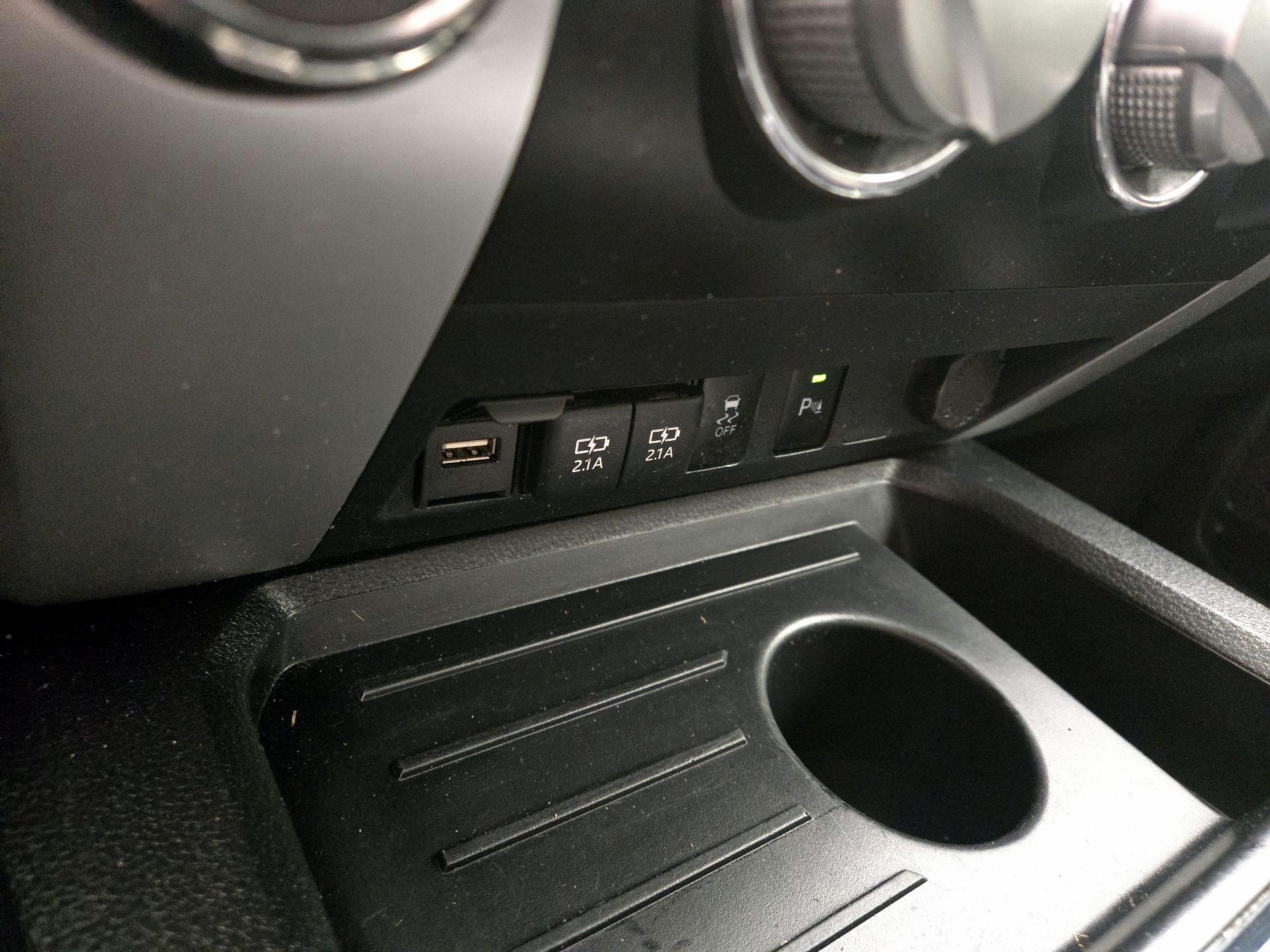 Thumbnail: 2021 Toyota Tundra - 18