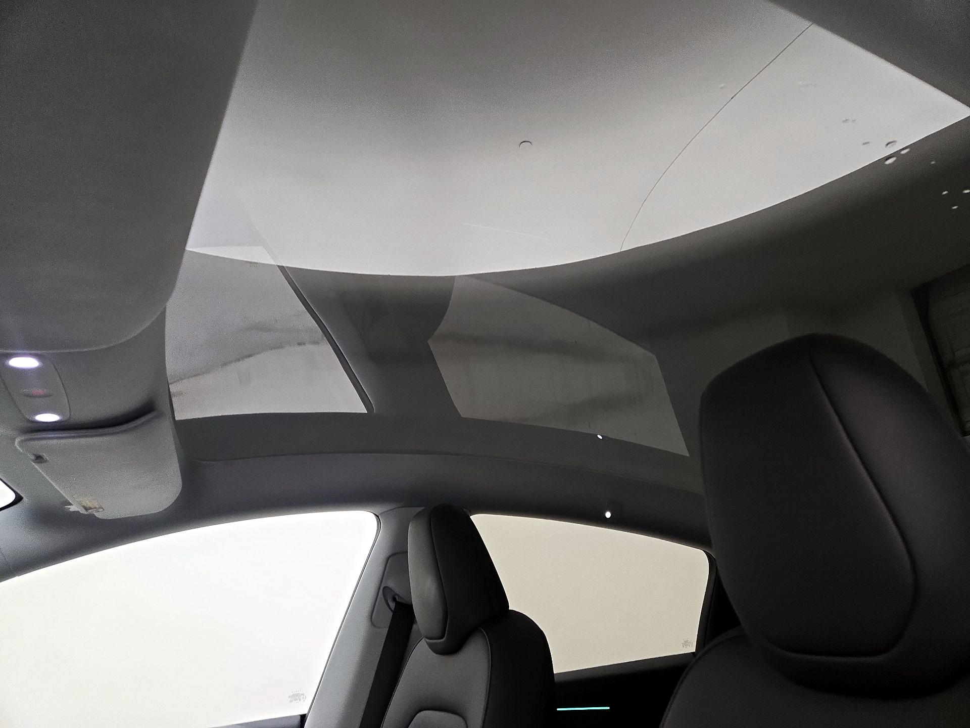 Thumbnail: 2026 Tesla Model Y - 19