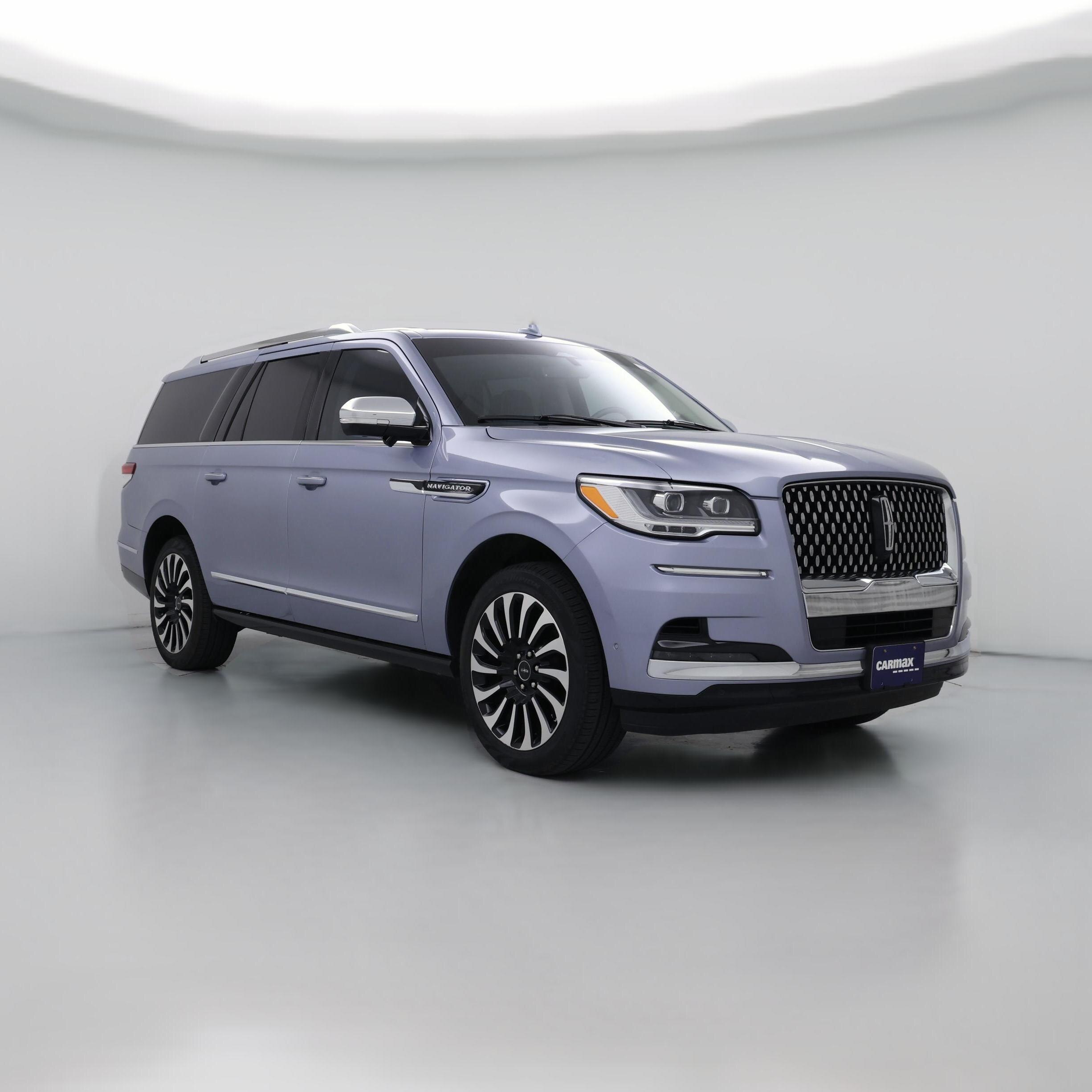 Thumbnail: 2022 Lincoln Navigator L - 1