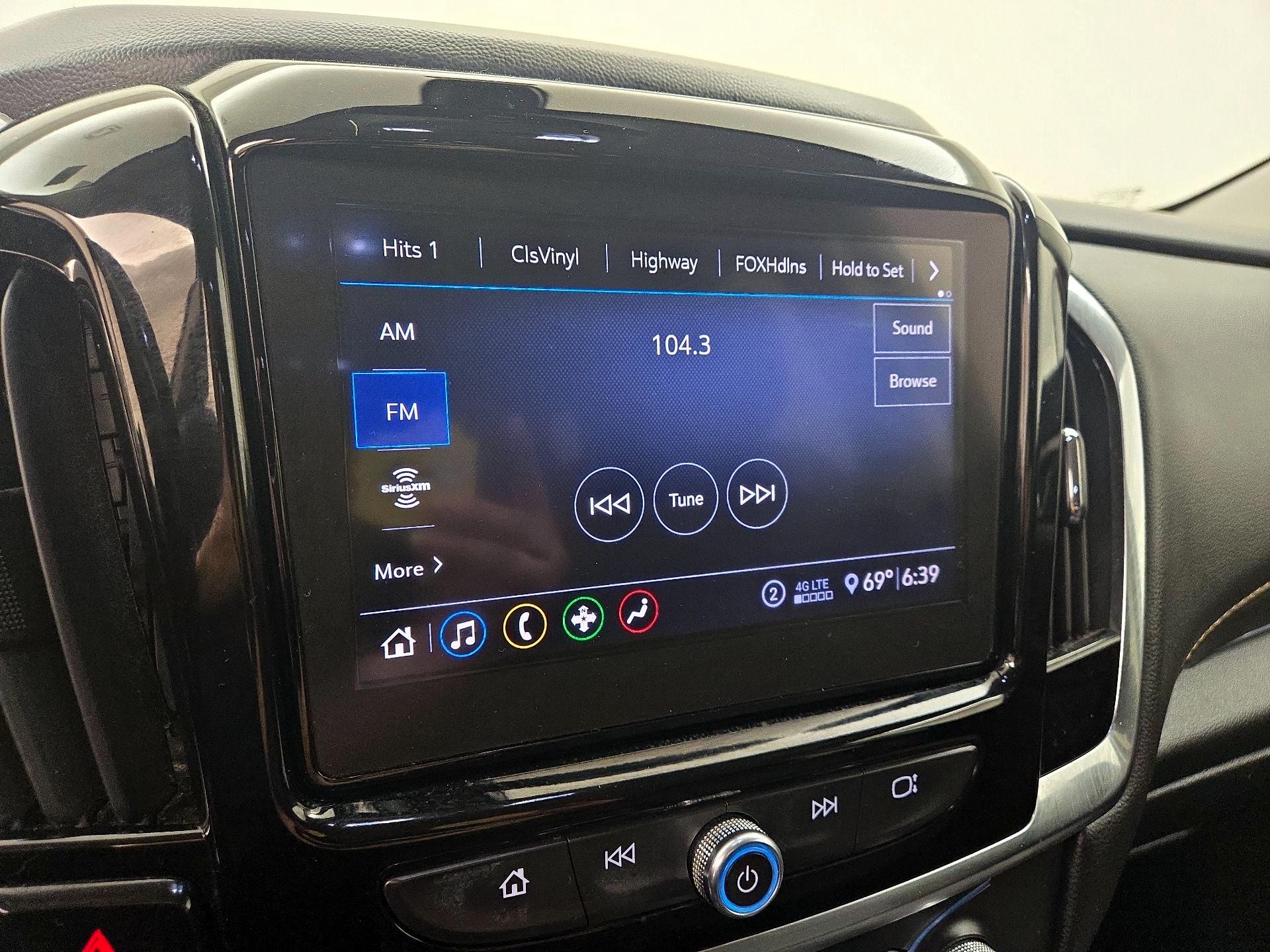 Thumbnail: 2020 Chevrolet Traverse - 15