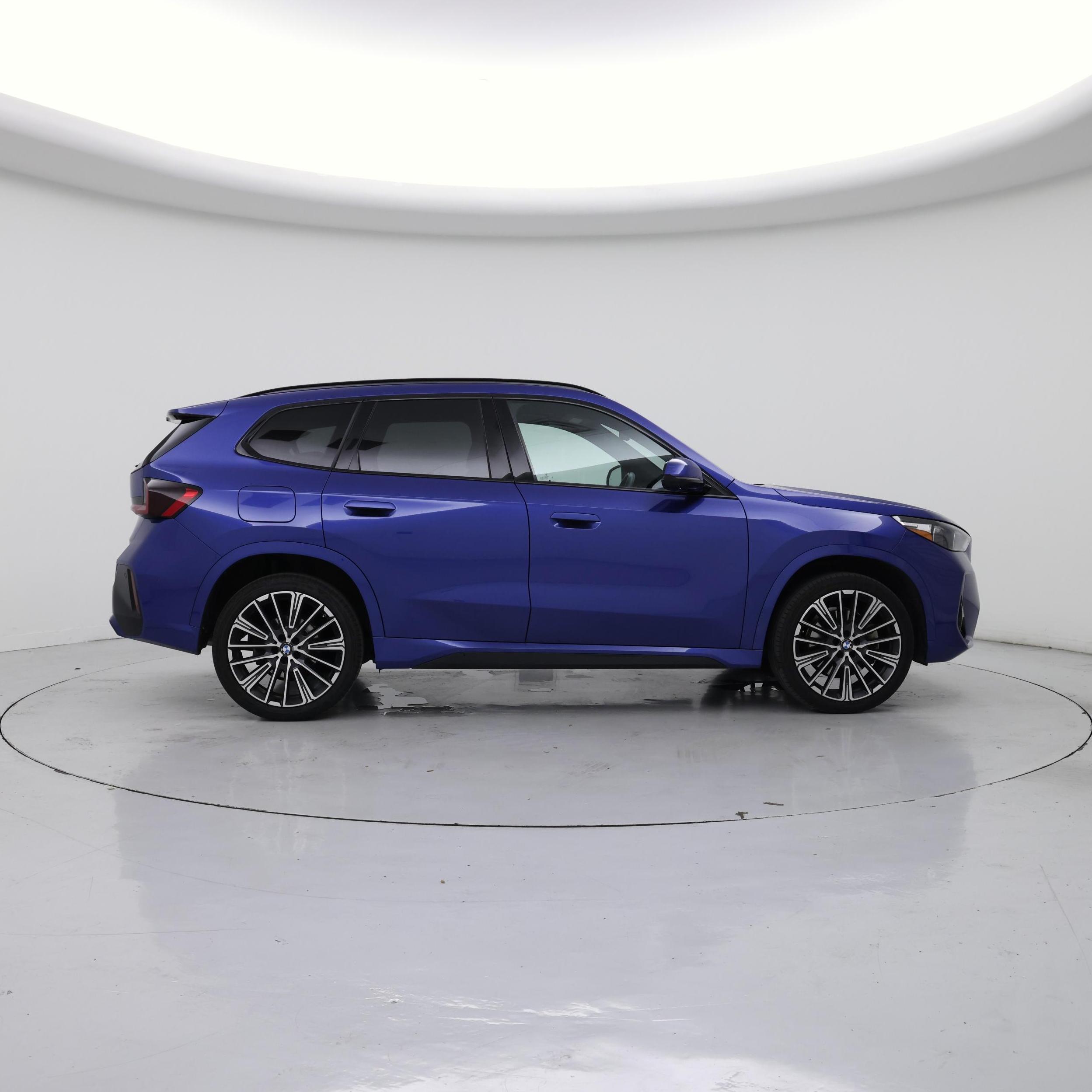 Thumbnail: 2023 BMW X1 - 7