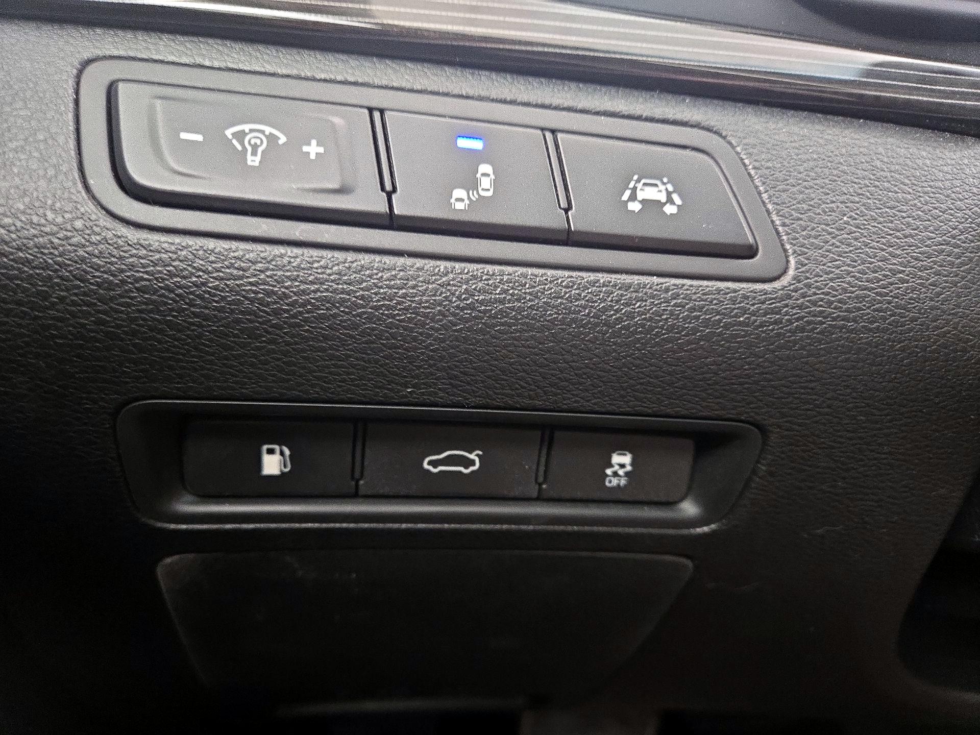 Thumbnail: 2018 Hyundai Sonata - 13