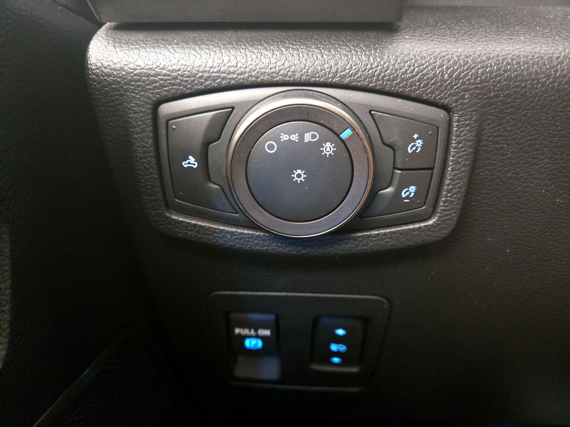 Thumbnail: 2019 Ford F-150 - 13