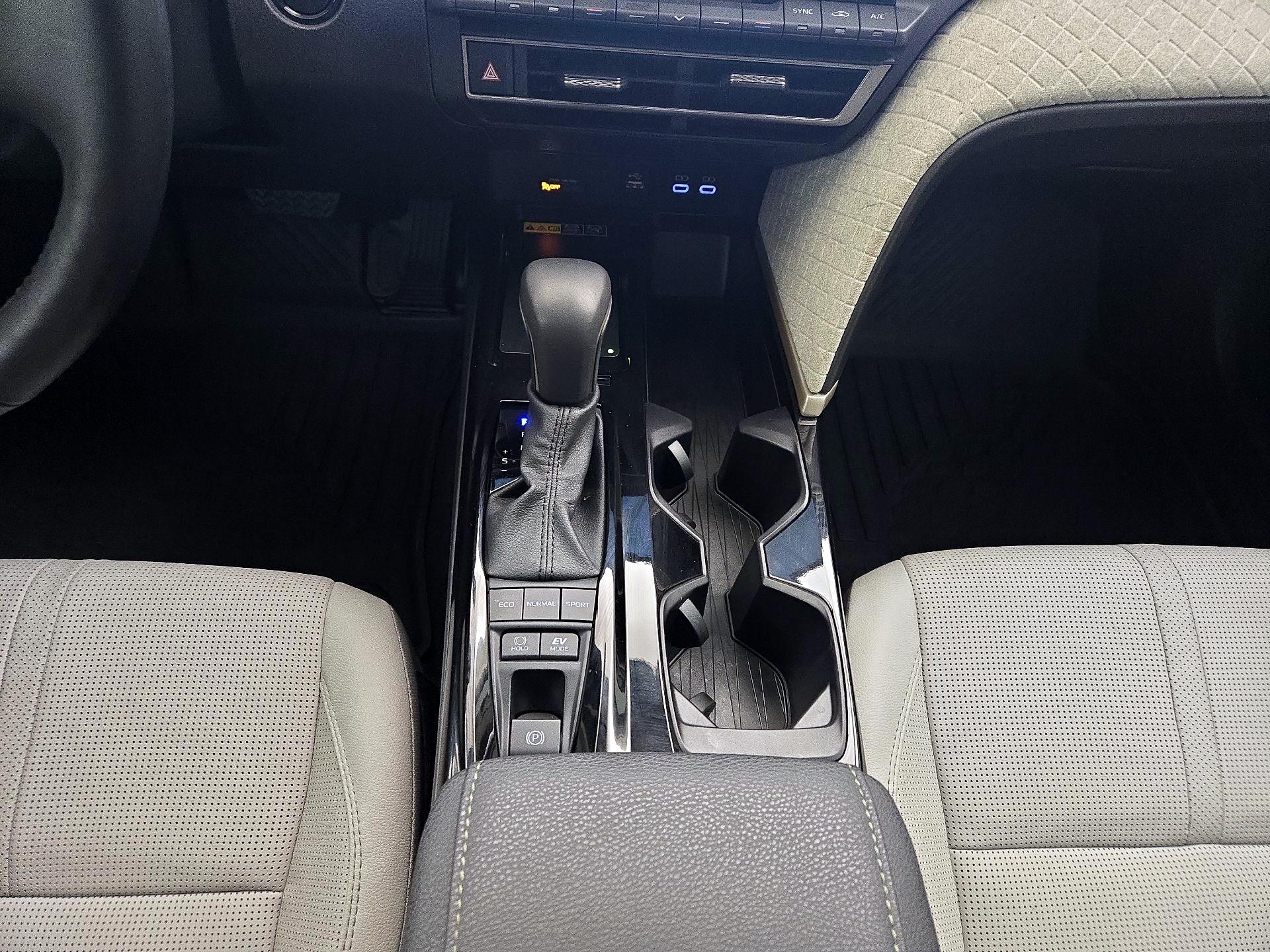 Thumbnail: 2025 Toyota Camry - 18